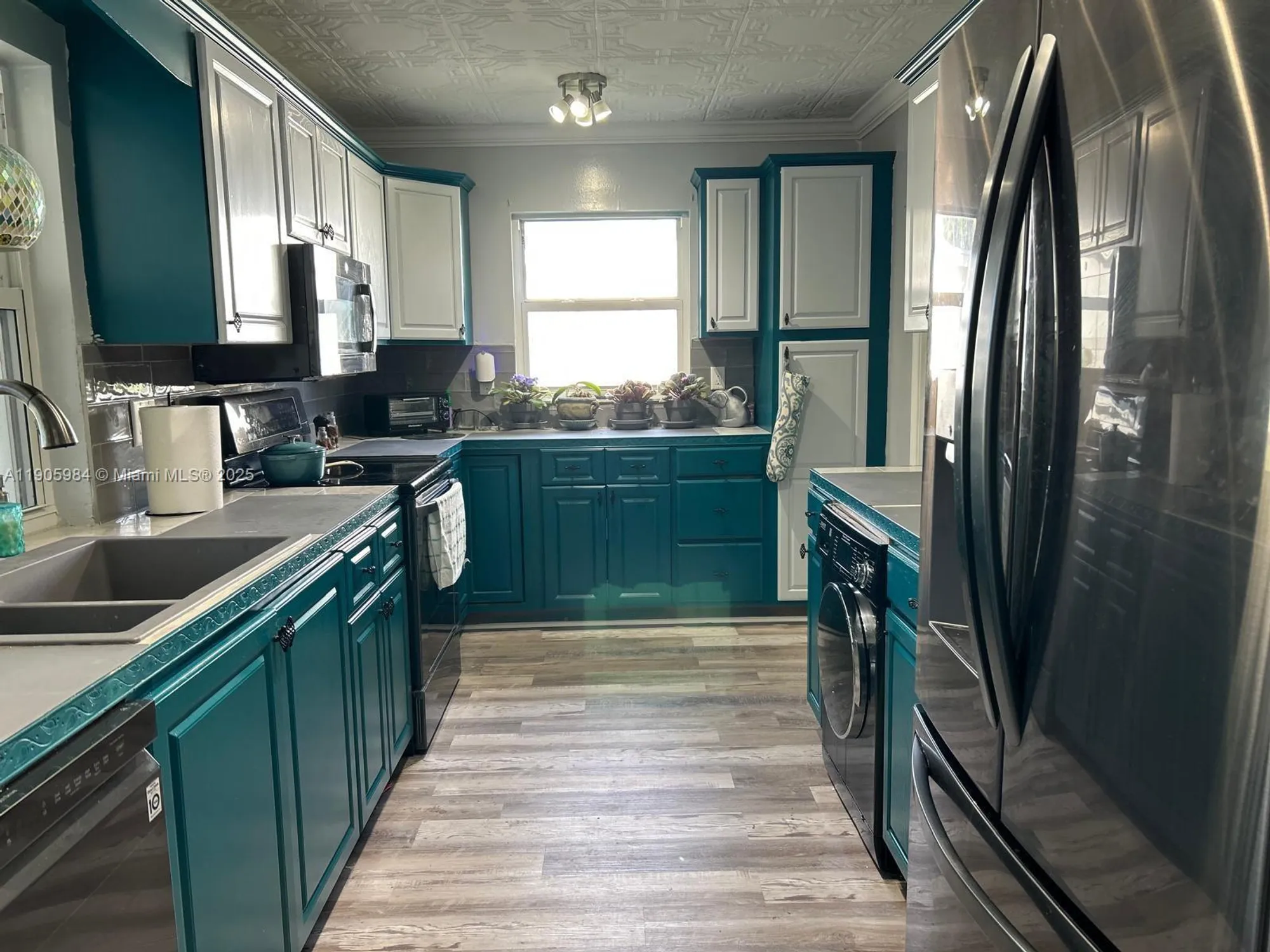 Property Slideshow image 7 of 15 | 1907 sw 22nd way, Boynton Beach, FL, 33426