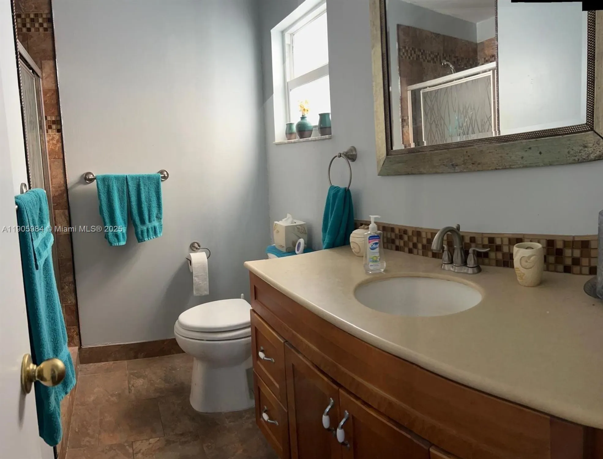 Property Slideshow image 9 of 15 | 1907 sw 22nd way, Boynton Beach, FL, 33426