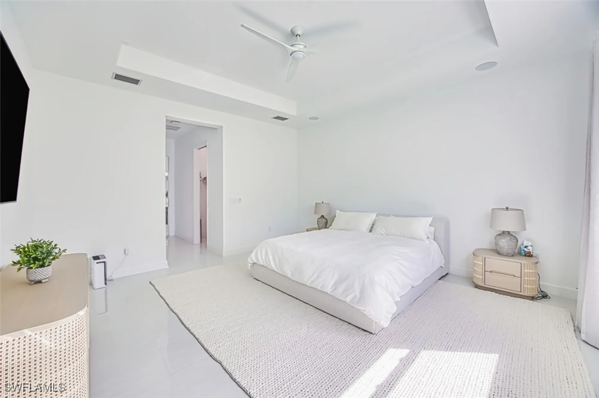 Property Slideshow image 17 of 48 | 12169 eucalyptus way, Naples, FL, 34120