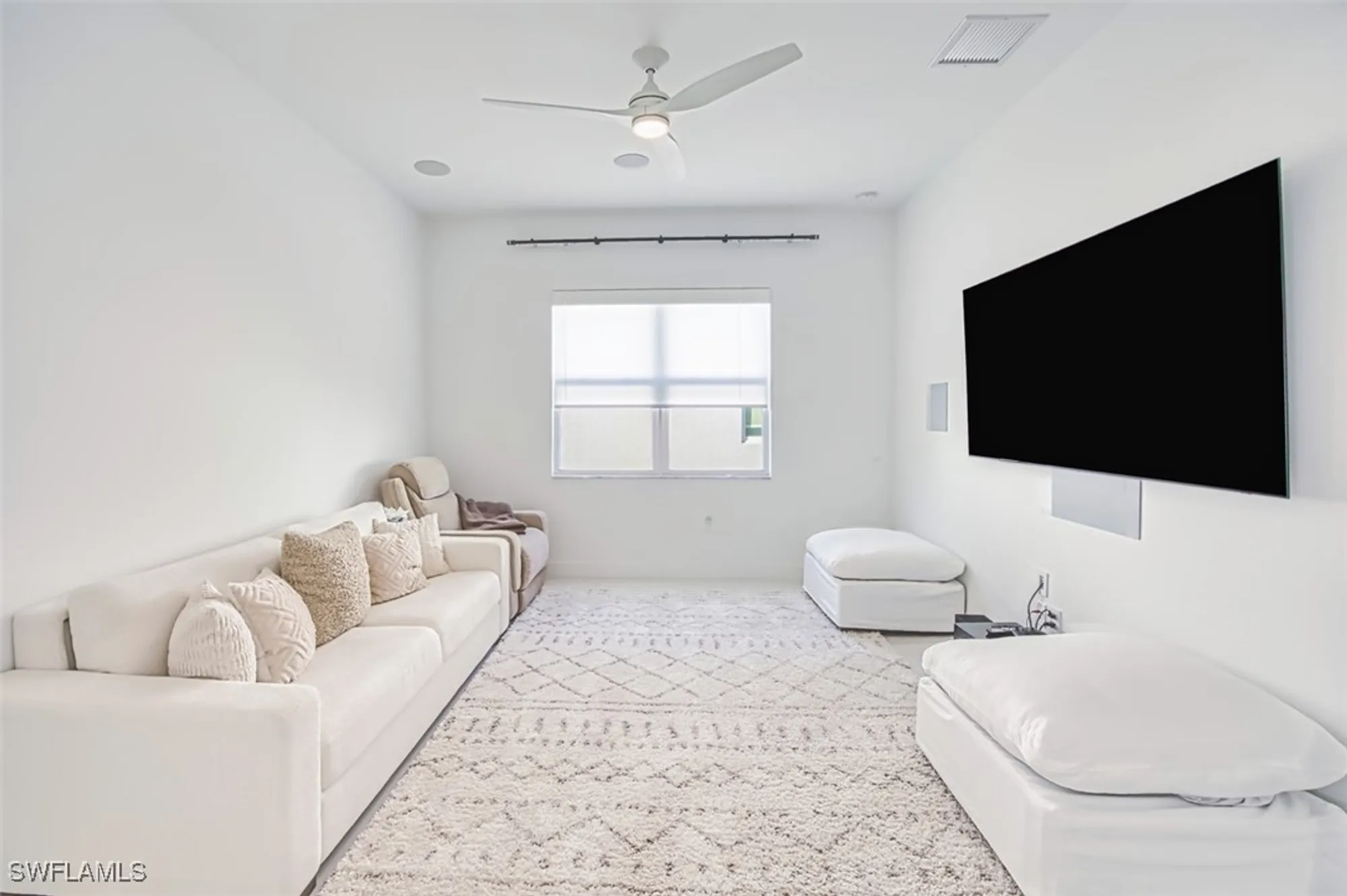 Property Slideshow image 10 of 48 | 12169 eucalyptus way, Naples, FL, 34120