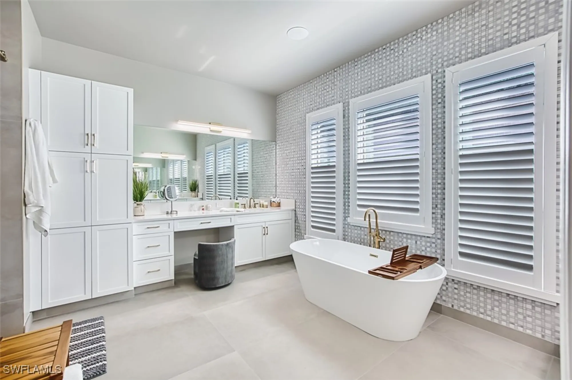 Property Slideshow image 23 of 48 | 12169 eucalyptus way, Naples, FL, 34120