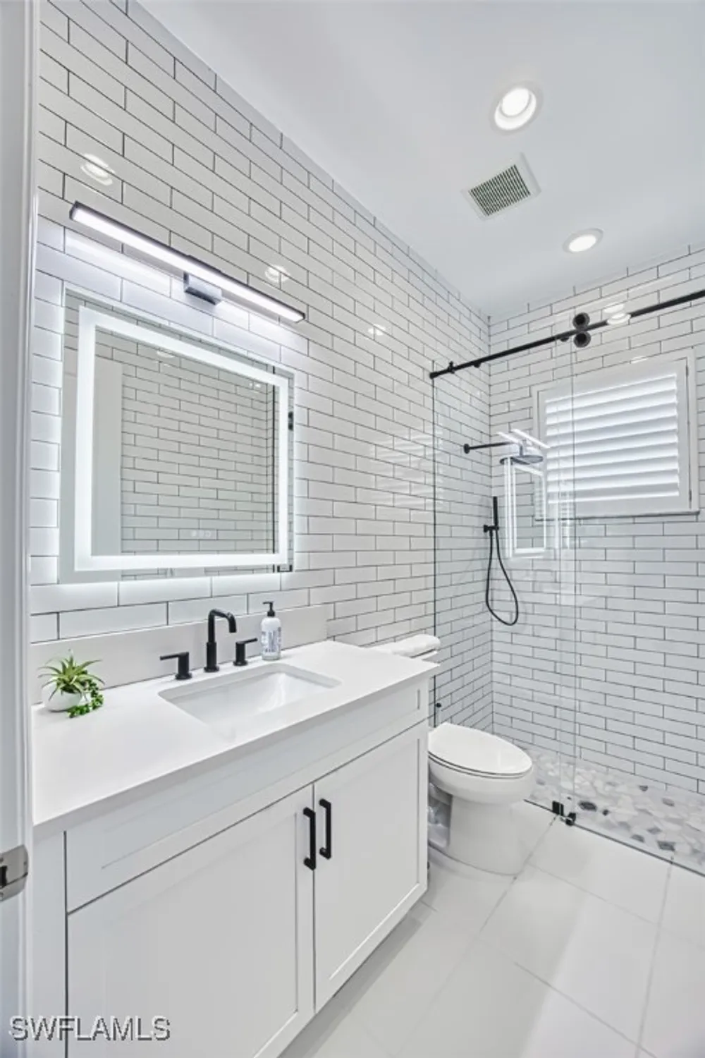 Property Slideshow image 31 of 48 | 12169 eucalyptus way, Naples, FL, 34120