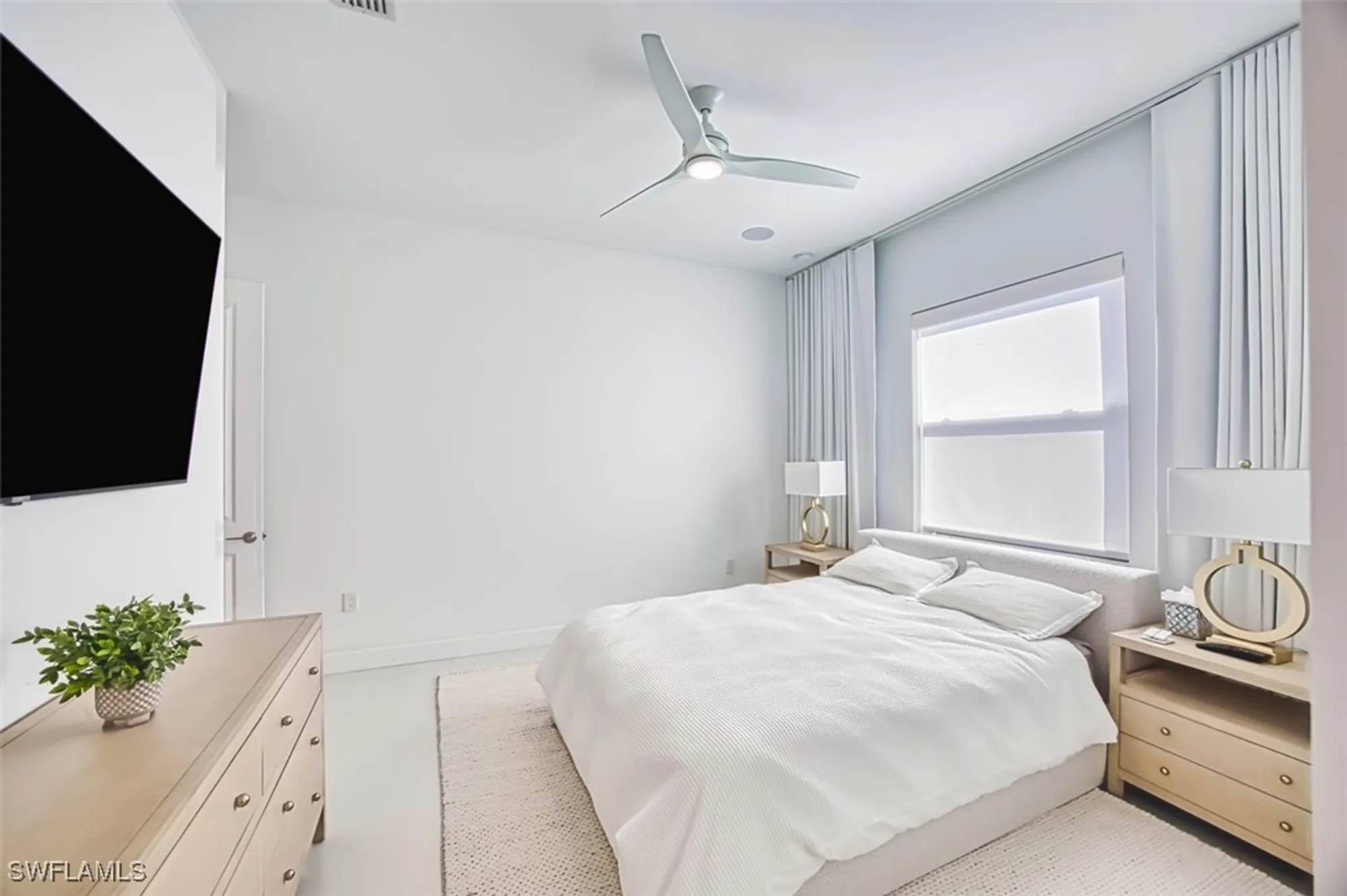 Property Slideshow image 33 of 48 | 12169 eucalyptus way, Naples, FL, 34120