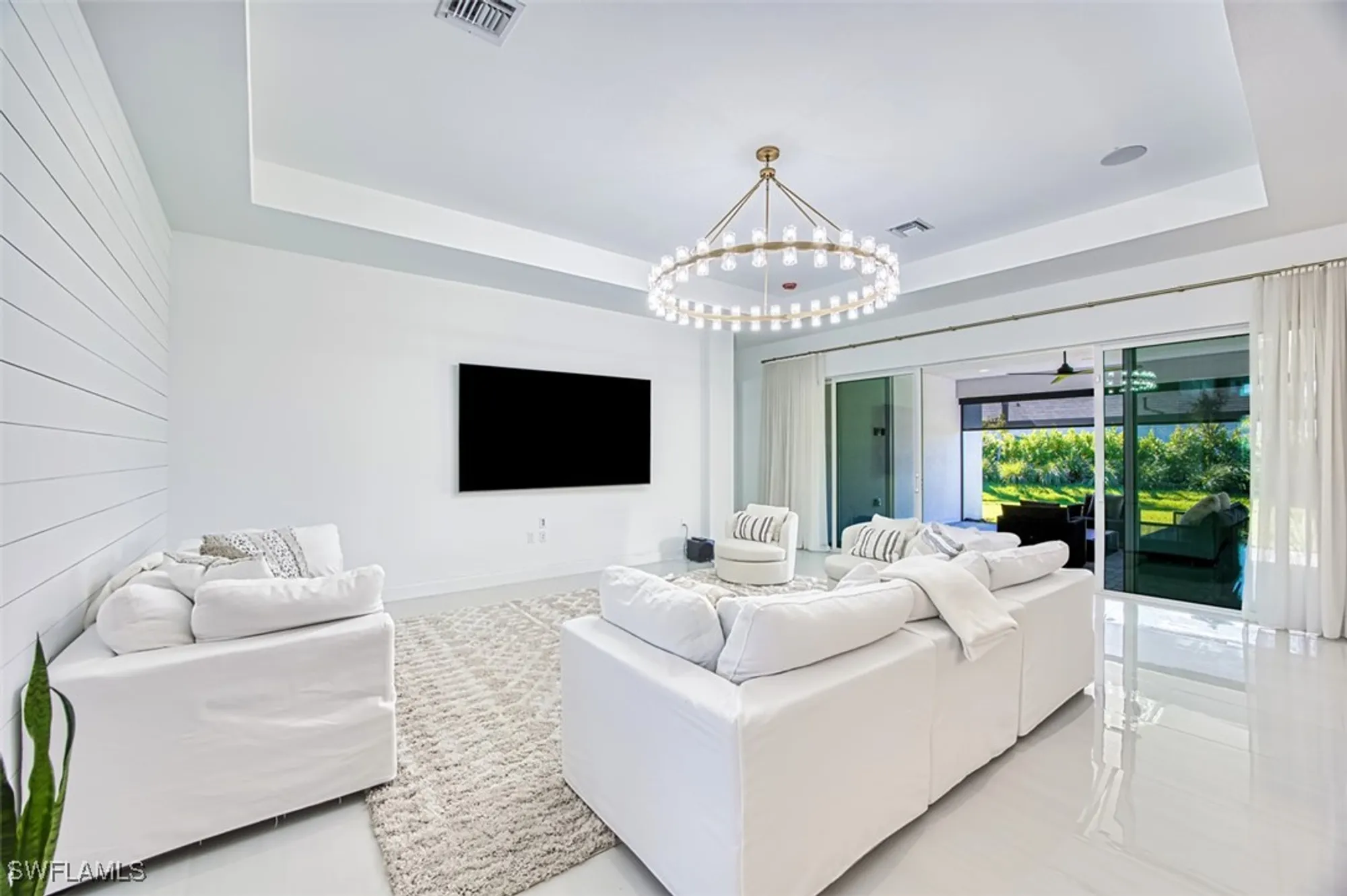 Property Slideshow image 6 of 48 | 12169 eucalyptus way, Naples, FL, 34120