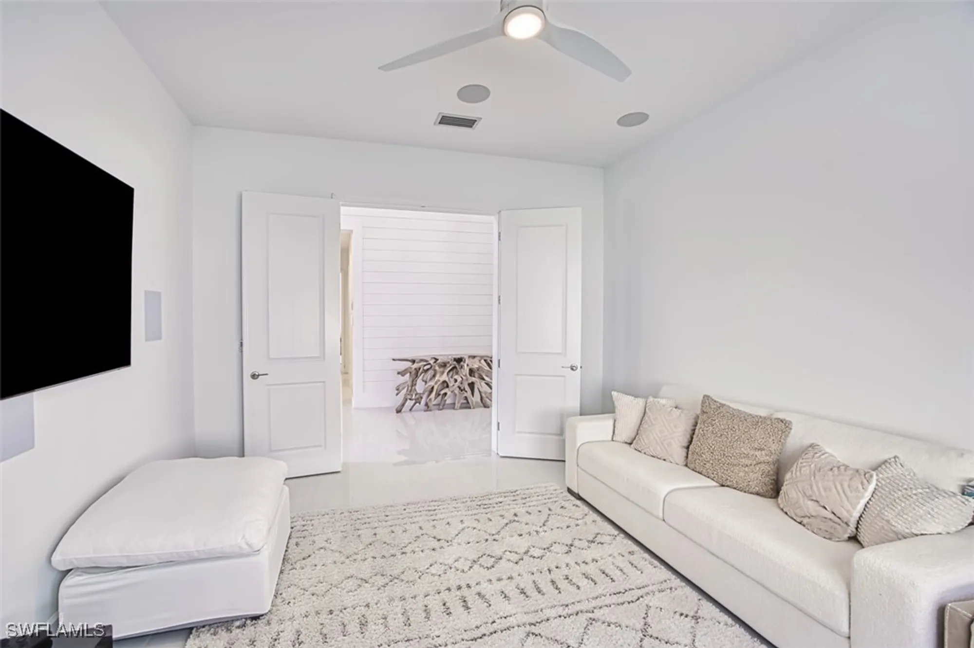 Property Slideshow image 9 of 48 | 12169 eucalyptus way, Naples, FL, 34120