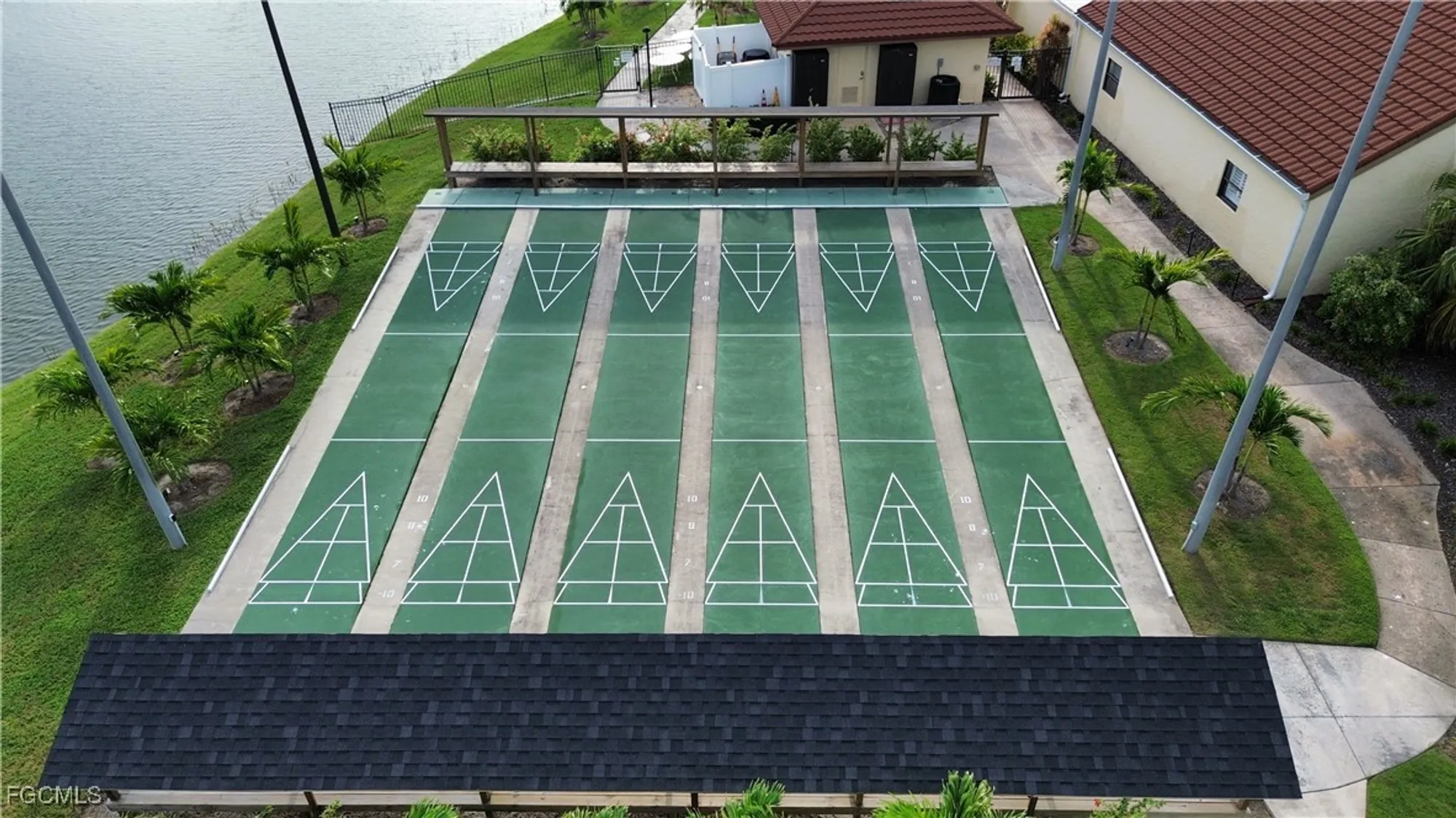 Property Slideshow image 23 of 25 | 11500 caravel cir 4008, Fort Myers, FL, 33908