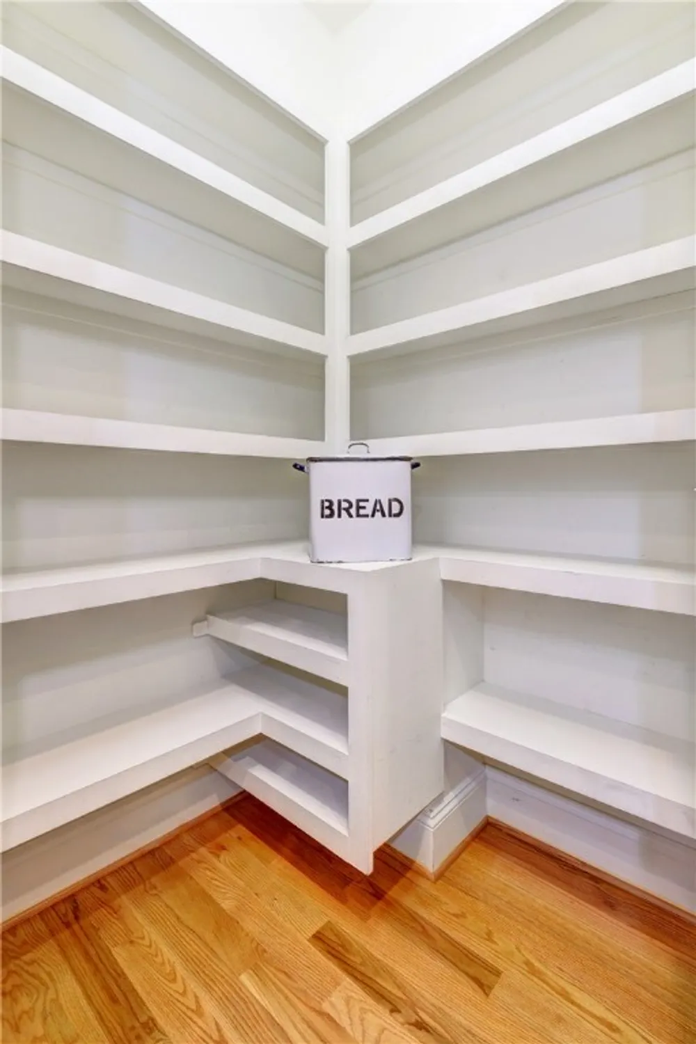 Property Slideshow image 20 of 46 | 166 blackheath, Williamsburg, VA, 23188