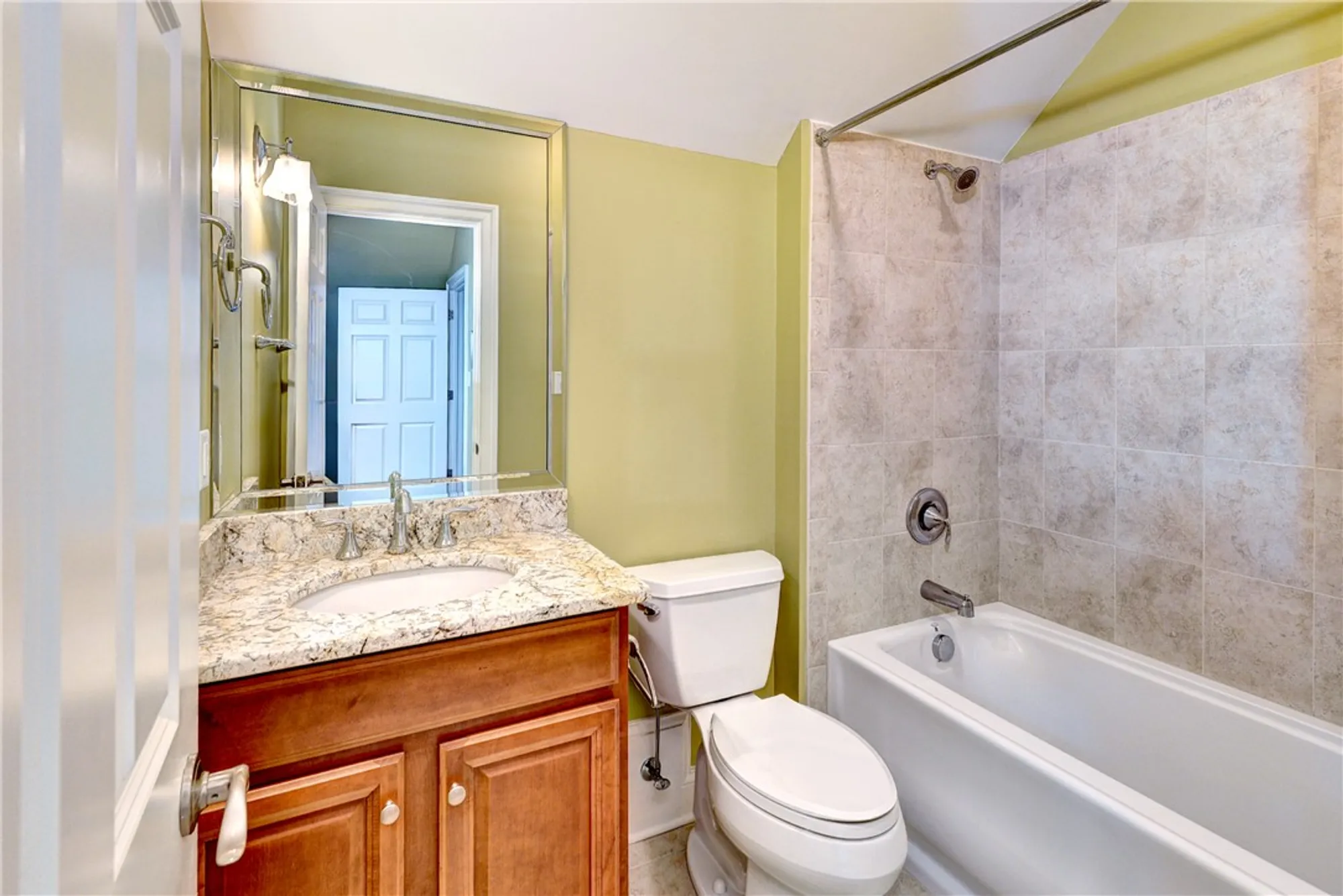 Property Slideshow image 35 of 46 | 166 blackheath, Williamsburg, VA, 23188