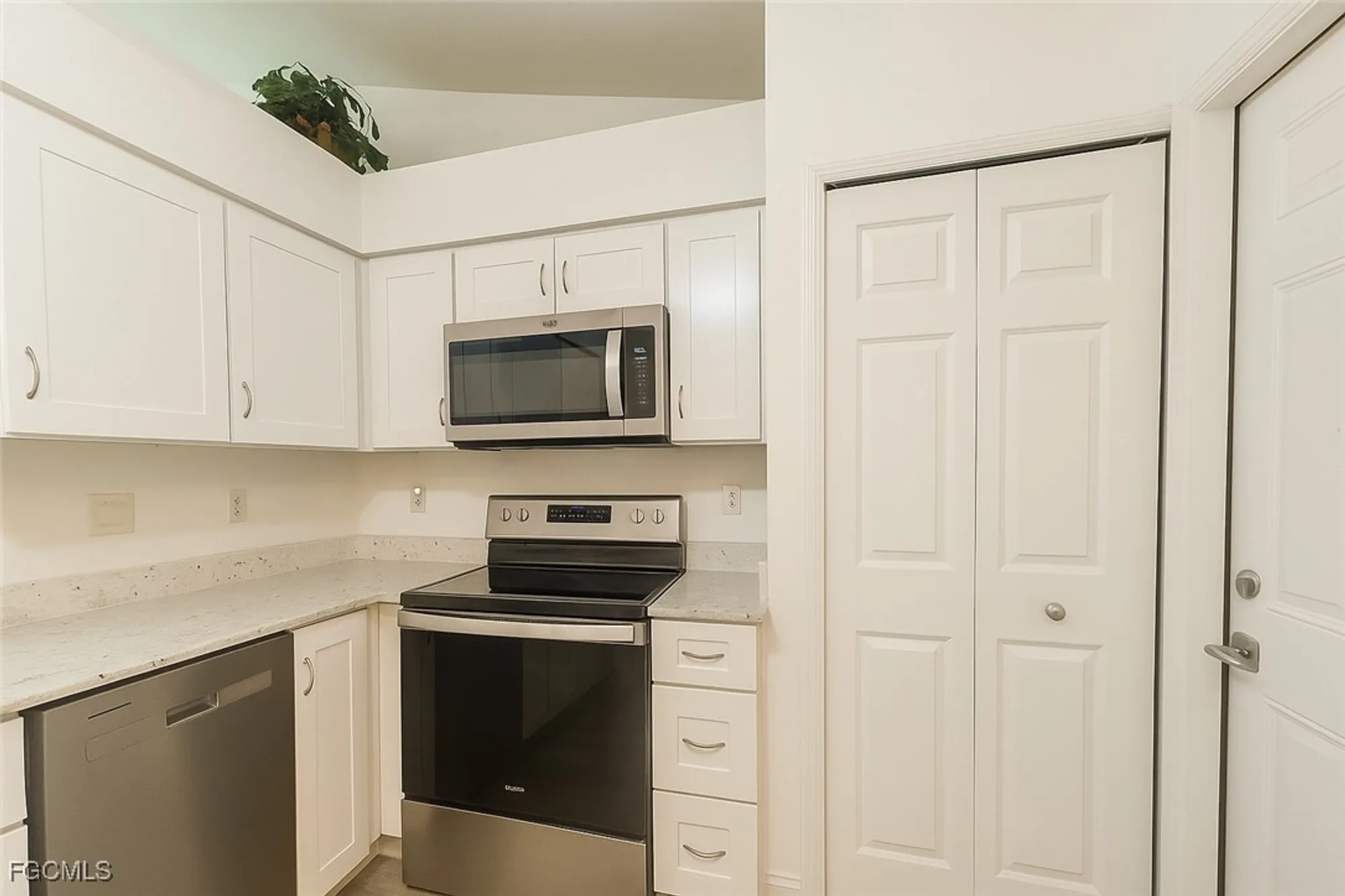 Property Slideshow image 5 of 22 | 16674 coriander ln, Fort Myers, FL, 33908