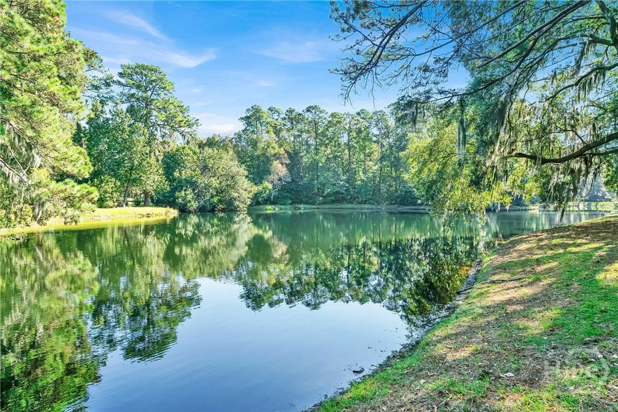 Property Slideshow image 9 of 33 | 15 franklin creek rd n, Savannah, GA, 31411