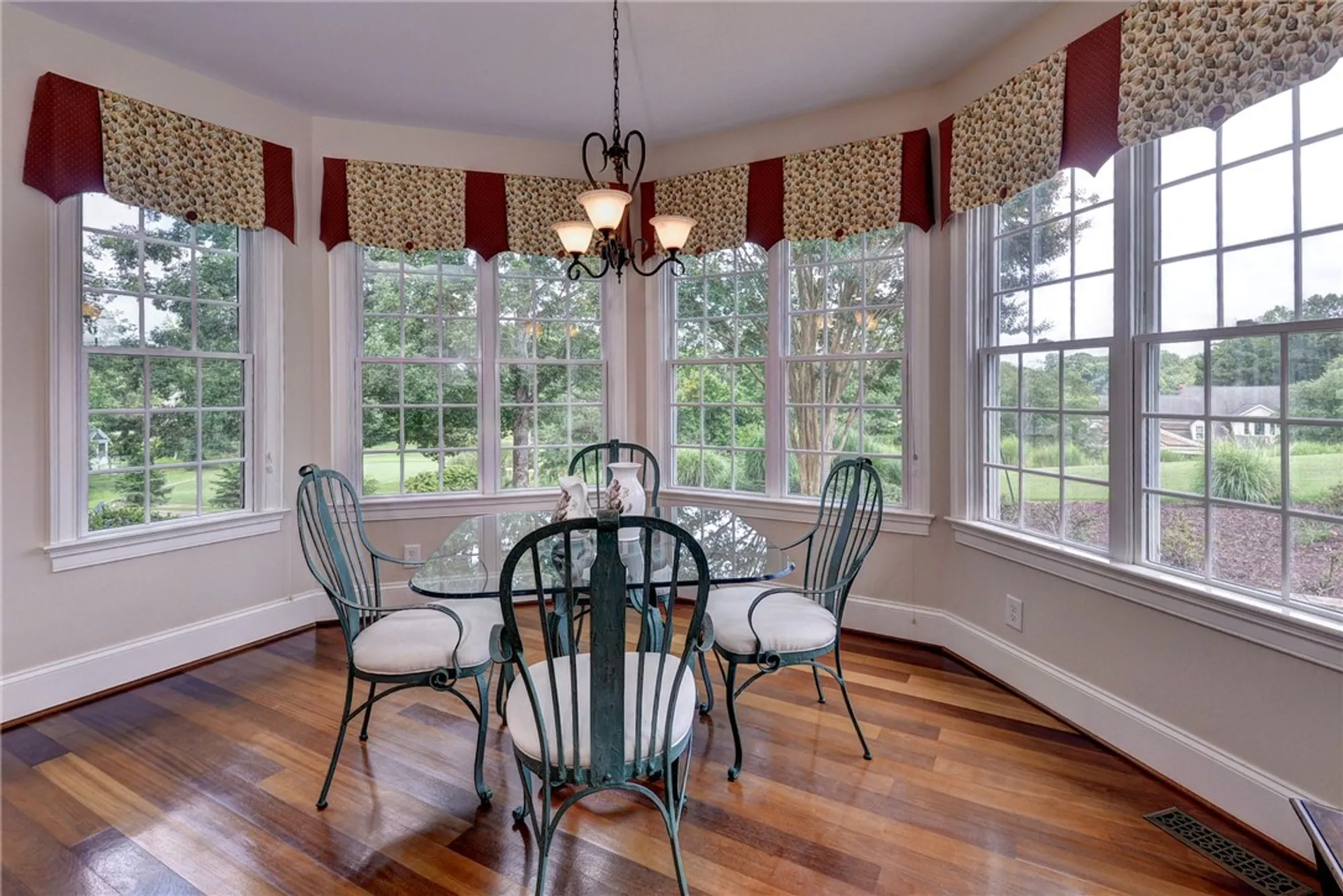 Property Slideshow image 10 of 45 | 162 waterton, Williamsburg, VA, 23188