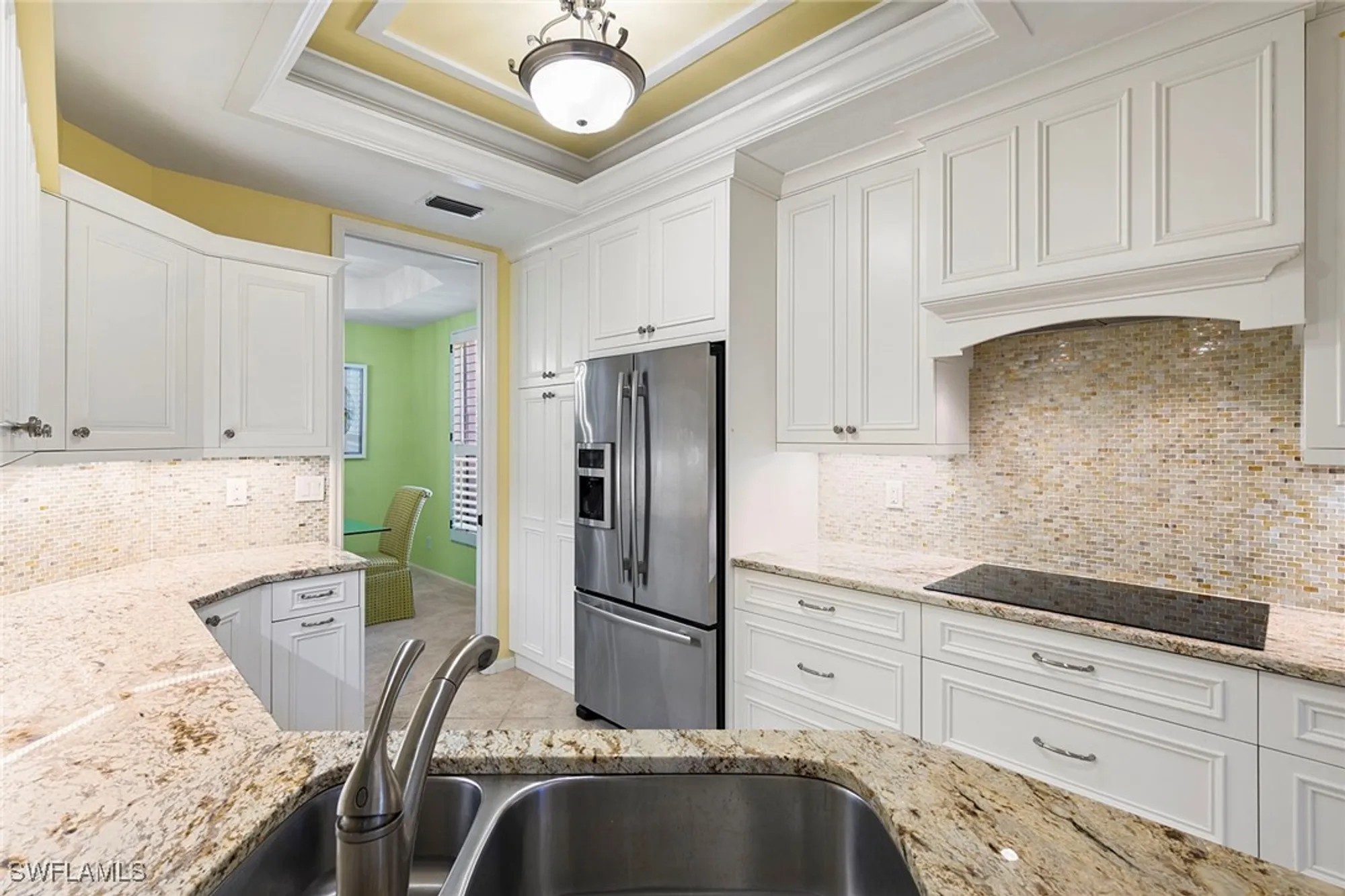 Property Slideshow image 14 of 50 | 8460 abbington cir 1811, Naples, FL, 34108