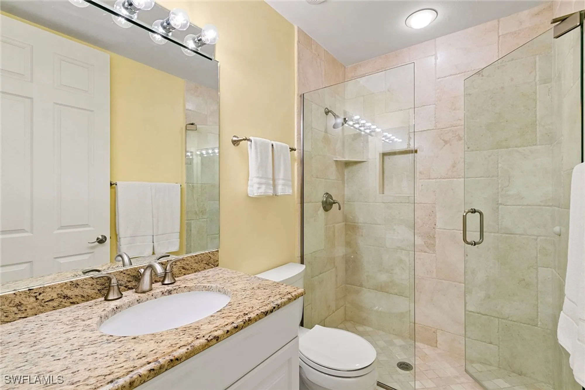 Property Slideshow image 25 of 50 | 8460 abbington cir 1811, Naples, FL, 34108