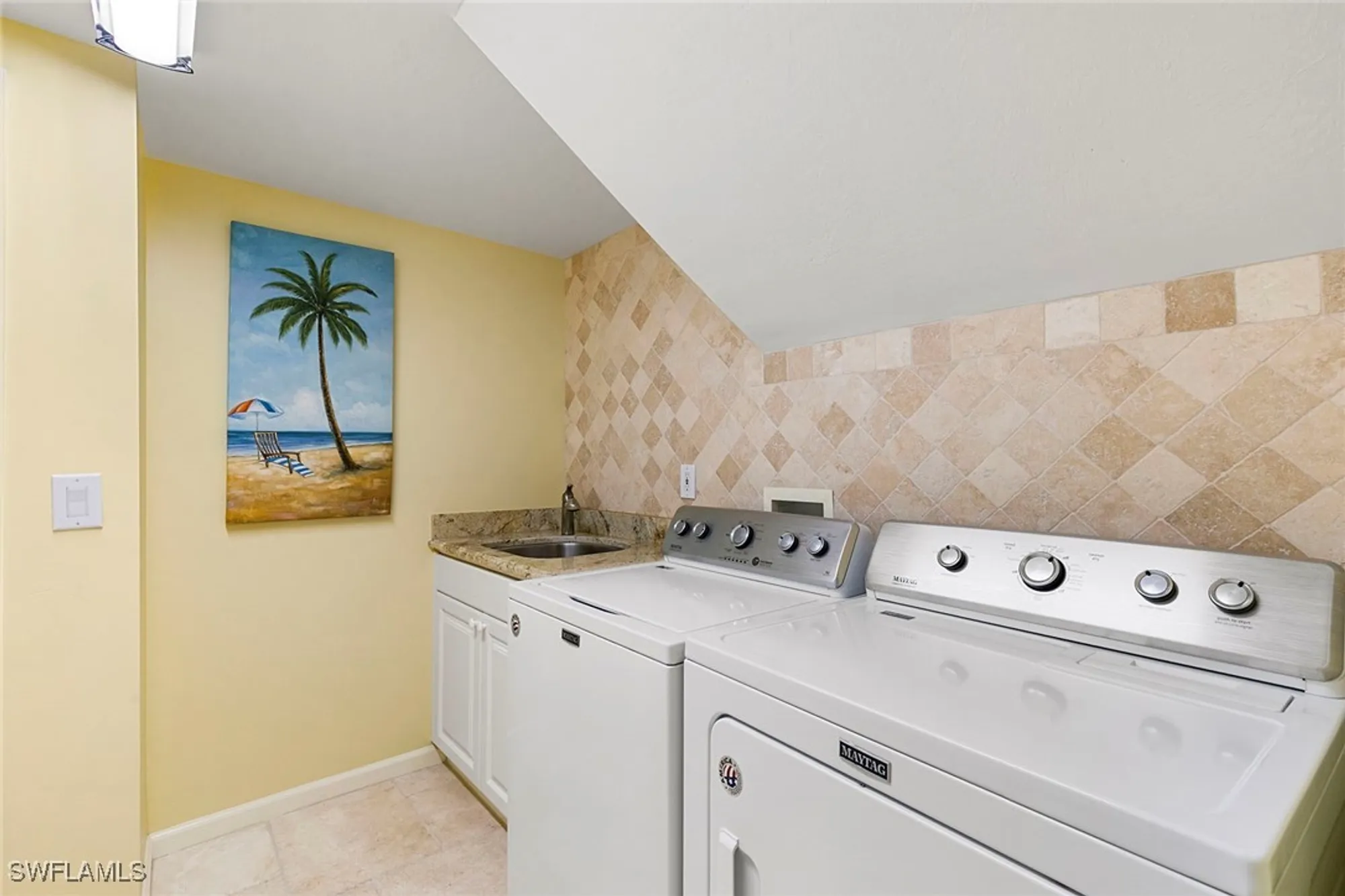 Property Slideshow image 26 of 50 | 8460 abbington cir 1811, Naples, FL, 34108