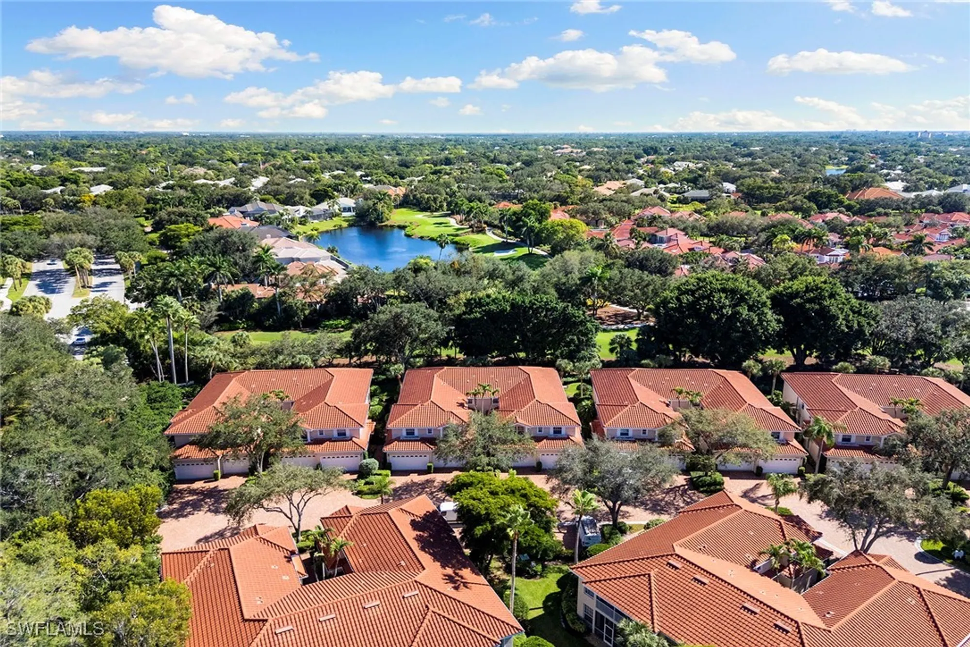 Property Slideshow image 33 of 50 | 8460 abbington cir 1811, Naples, FL, 34108