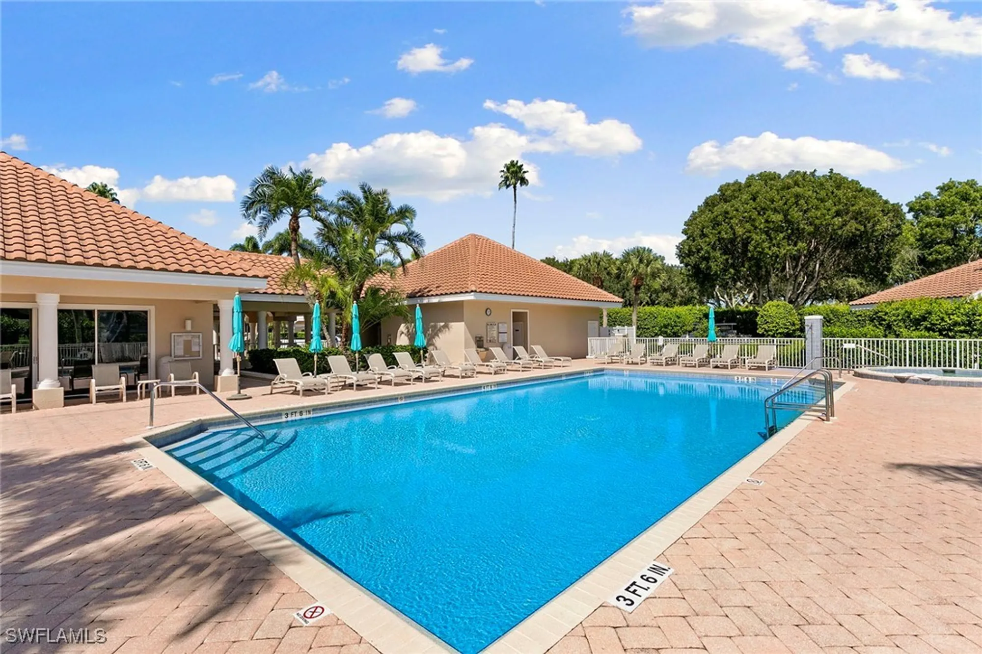 Property Slideshow image 42 of 50 | 8460 abbington cir 1811, Naples, FL, 34108