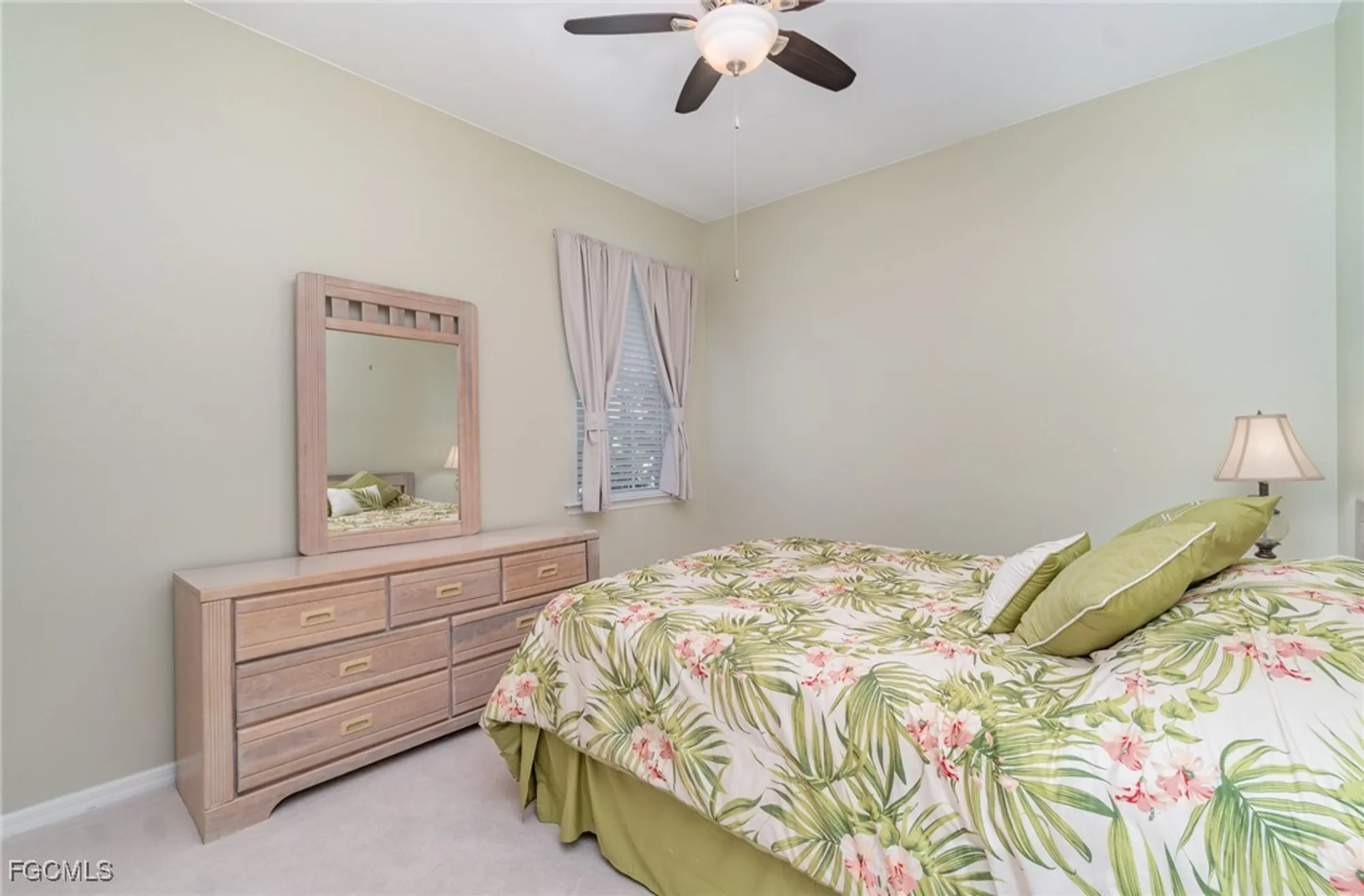 Property Slideshow image 14 of 40 | 20585 chestnut ridge dr, North Fort Myers, FL, 33917