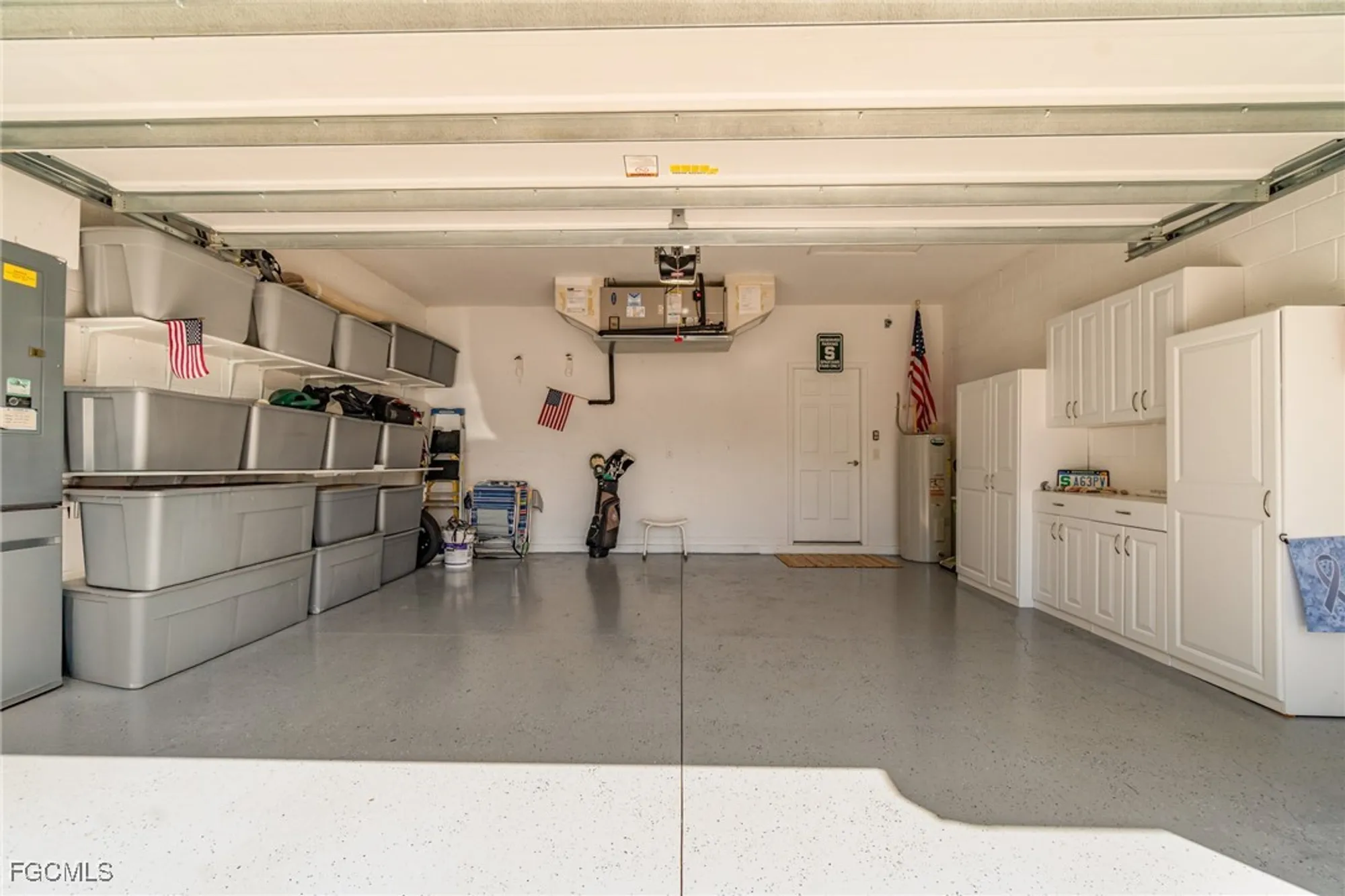Property Slideshow image 21 of 40 | 20585 chestnut ridge dr, North Fort Myers, FL, 33917