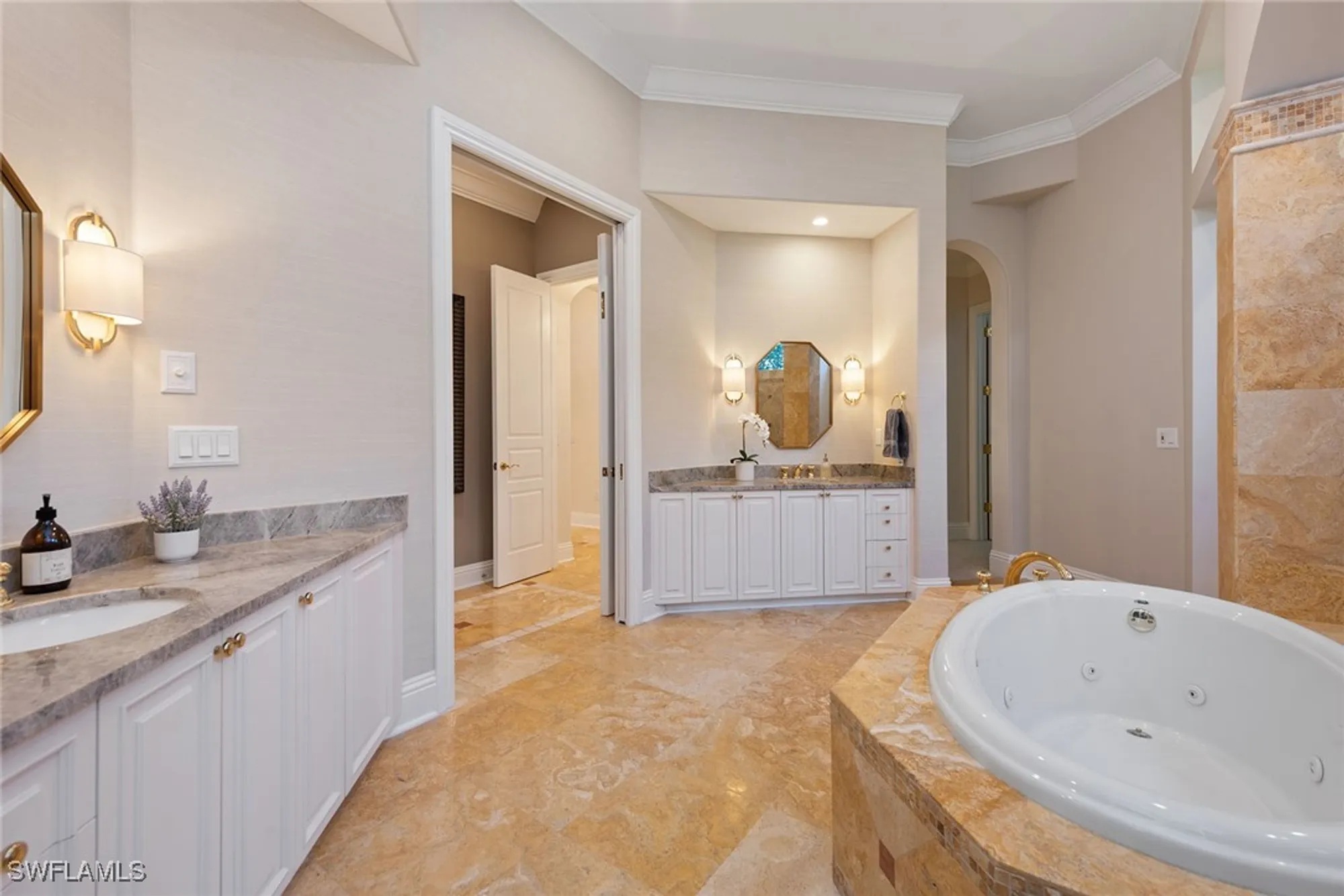 Property Slideshow image 18 of 50 | 8604 majorca ln, Naples, FL, 34114