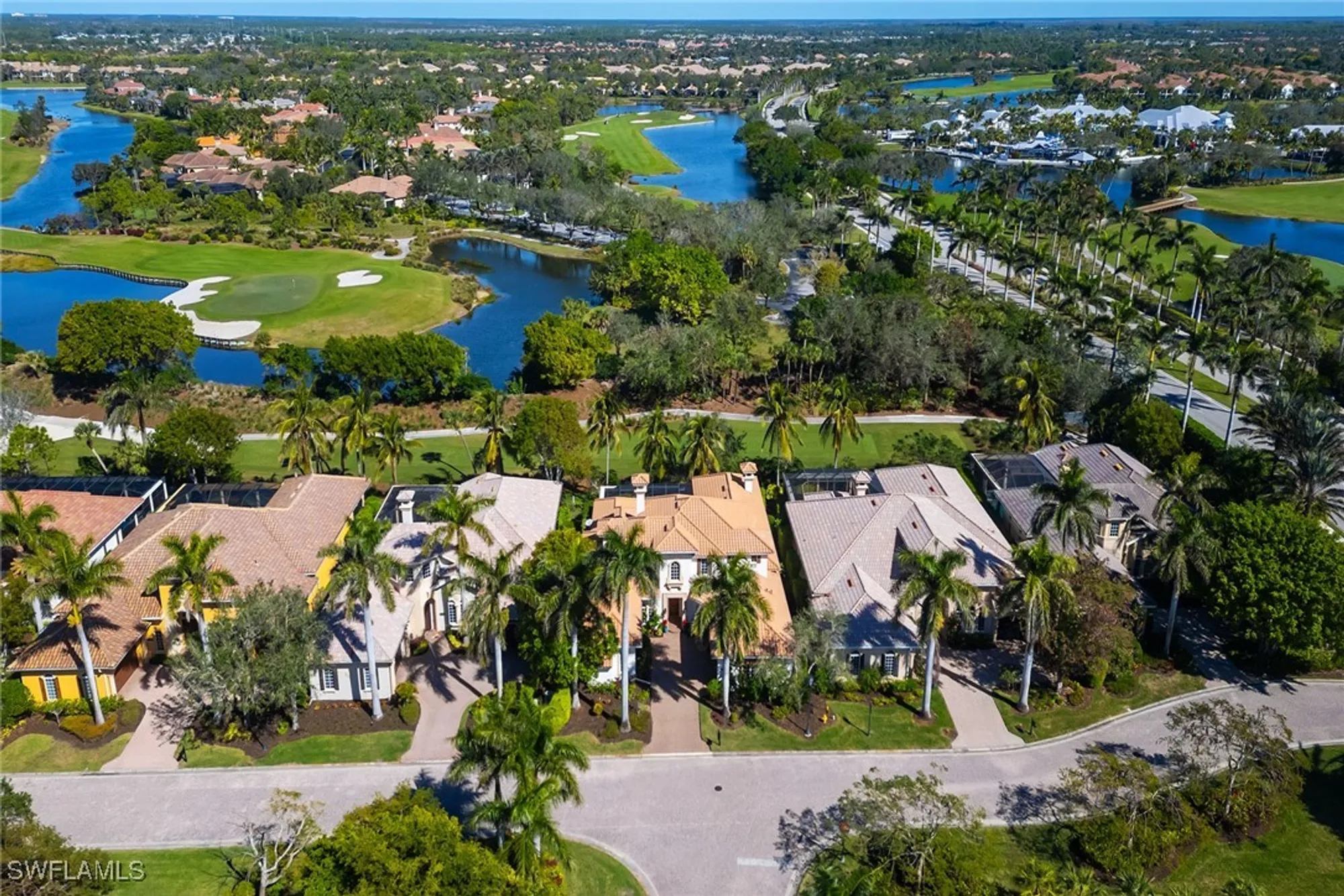 Property Slideshow image 33 of 50 | 8604 majorca ln, Naples, FL, 34114