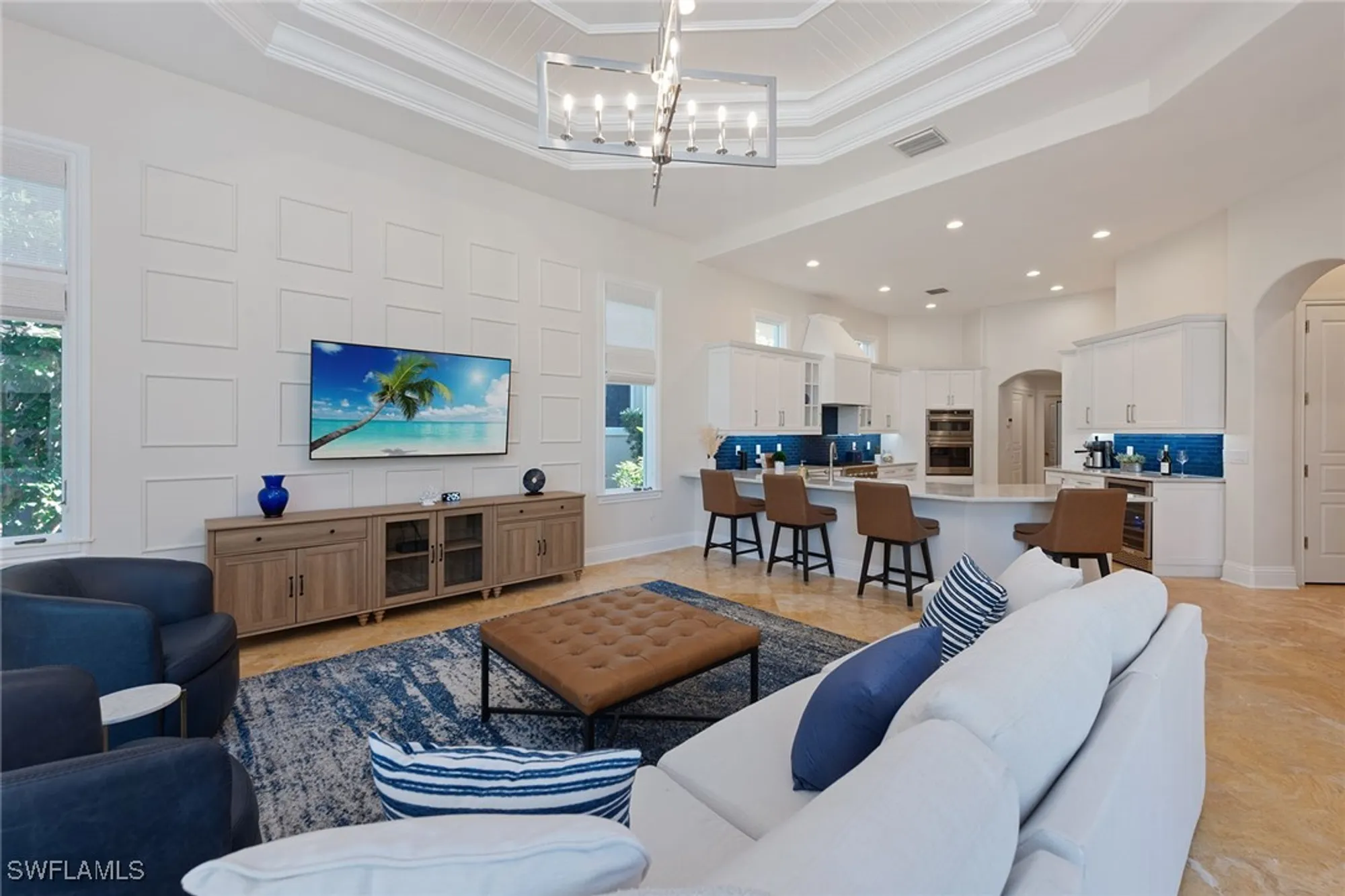 Property Slideshow image 5 of 50 | 8604 majorca ln, Naples, FL, 34114