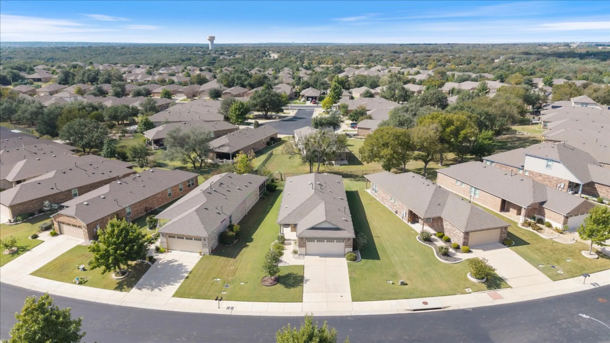 Property Slideshow image 30 of 39 | 400 holiday creek ln, Georgetown, TX, 78633