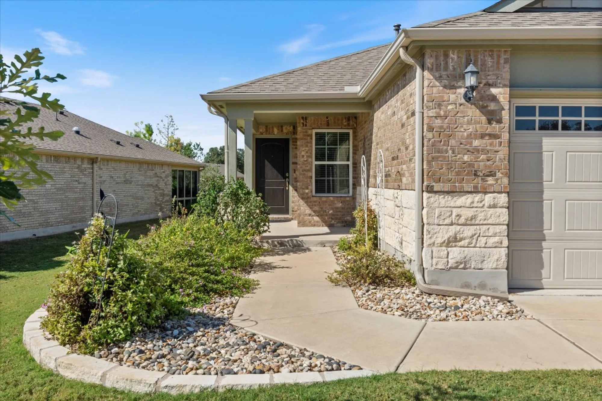 Property Slideshow image 5 of 39 | 400 holiday creek ln, Georgetown, TX, 78633