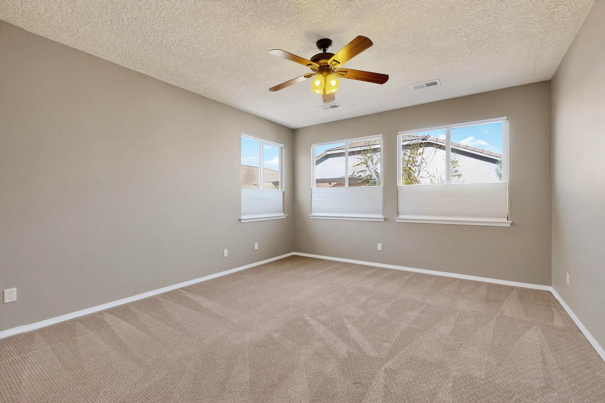 Property Slideshow image 16 of 51 | 977 salt cedar ct, Bernalillo, NM, 87004