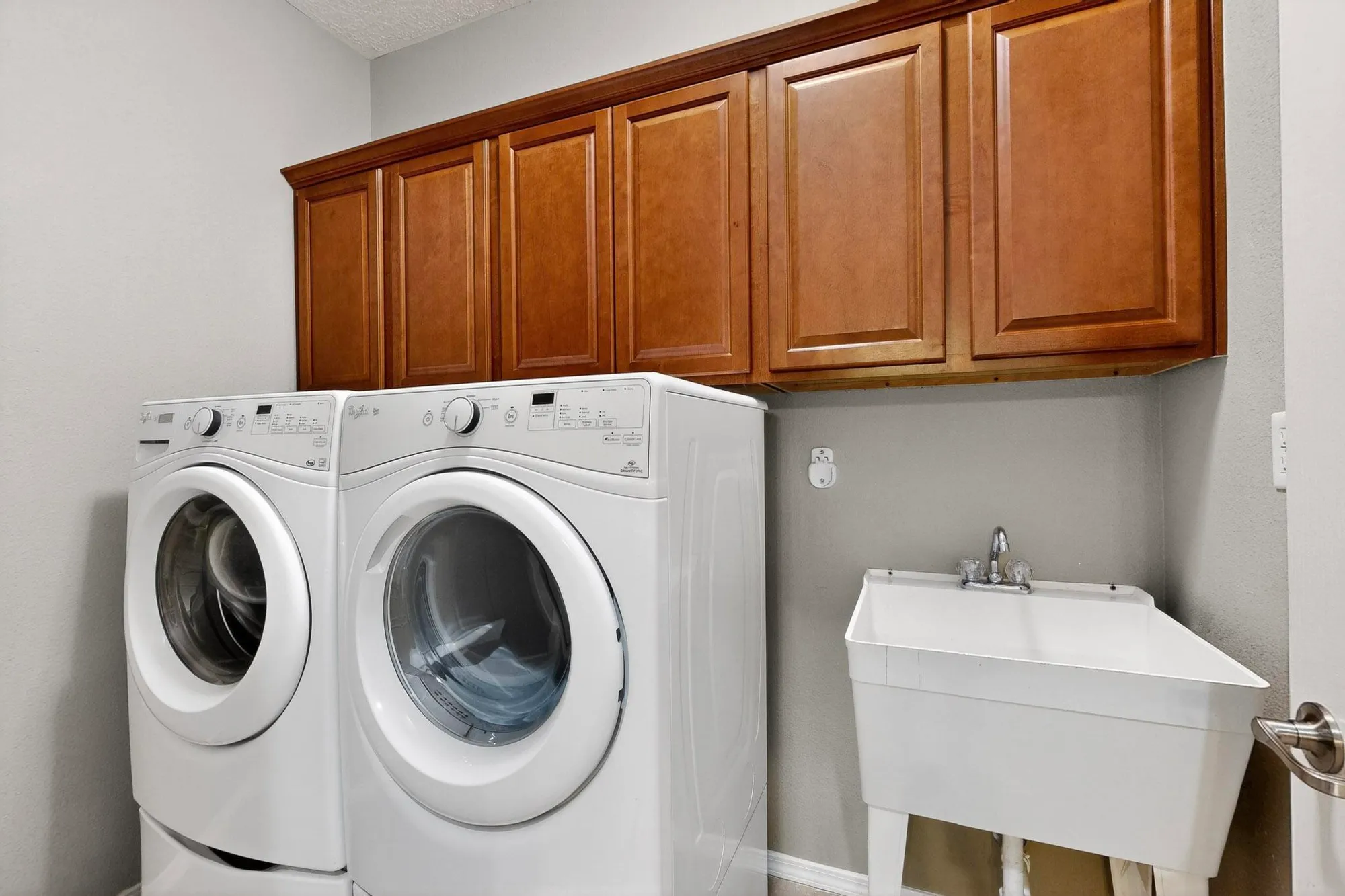 Property Slideshow image 28 of 51 | 977 salt cedar ct, Bernalillo, NM, 87004