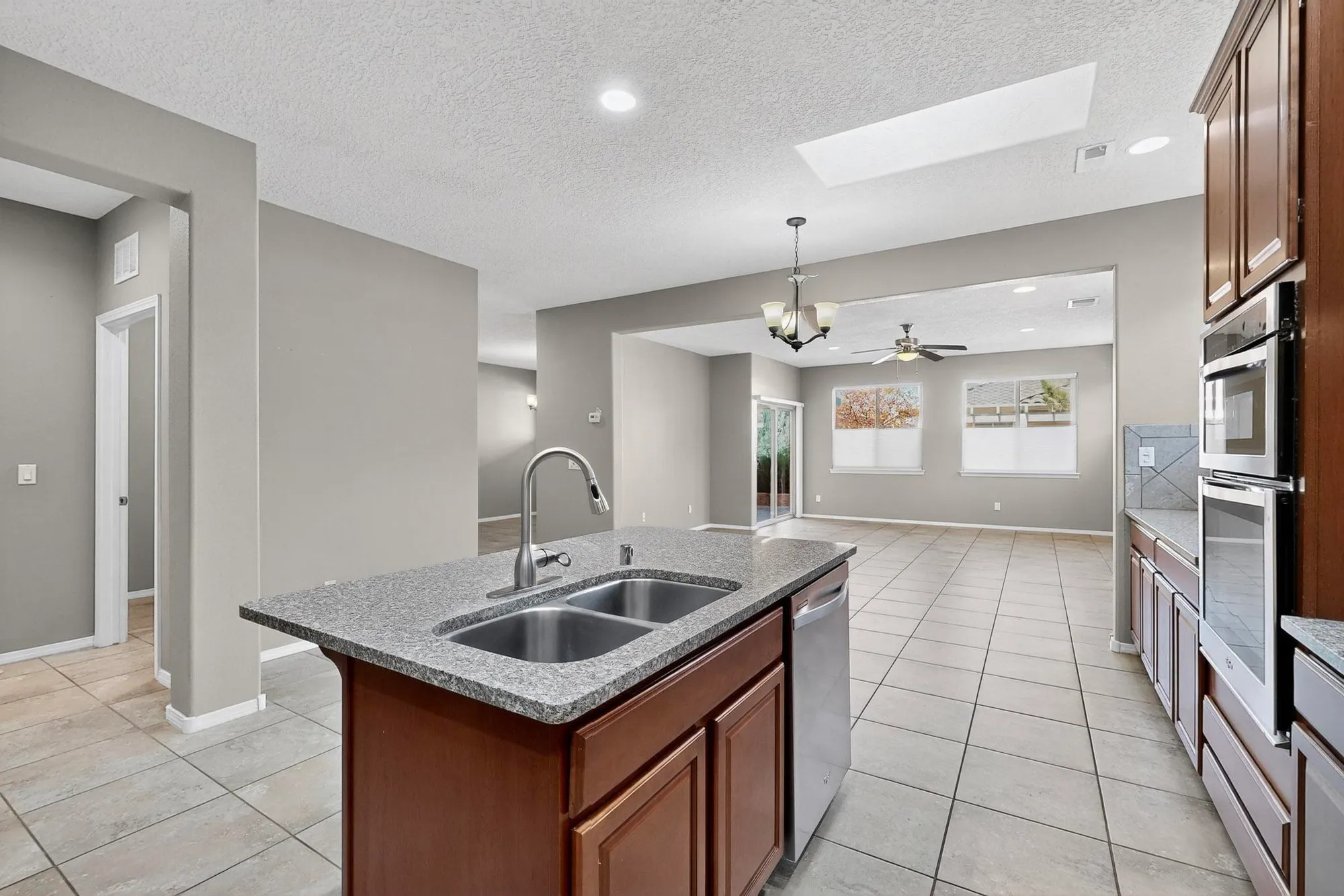 Property Slideshow image 9 of 51 | 977 salt cedar ct, Bernalillo, NM, 87004