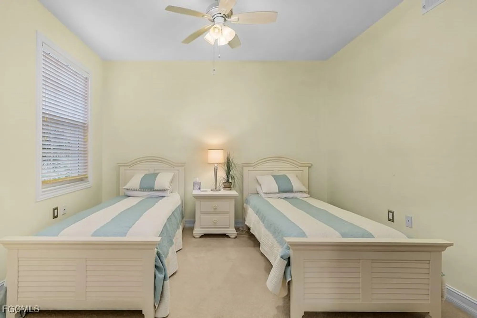 Property Slideshow image 13 of 28 | 11079 harbour yacht ct unit 102, Fort Myers, FL, 33908