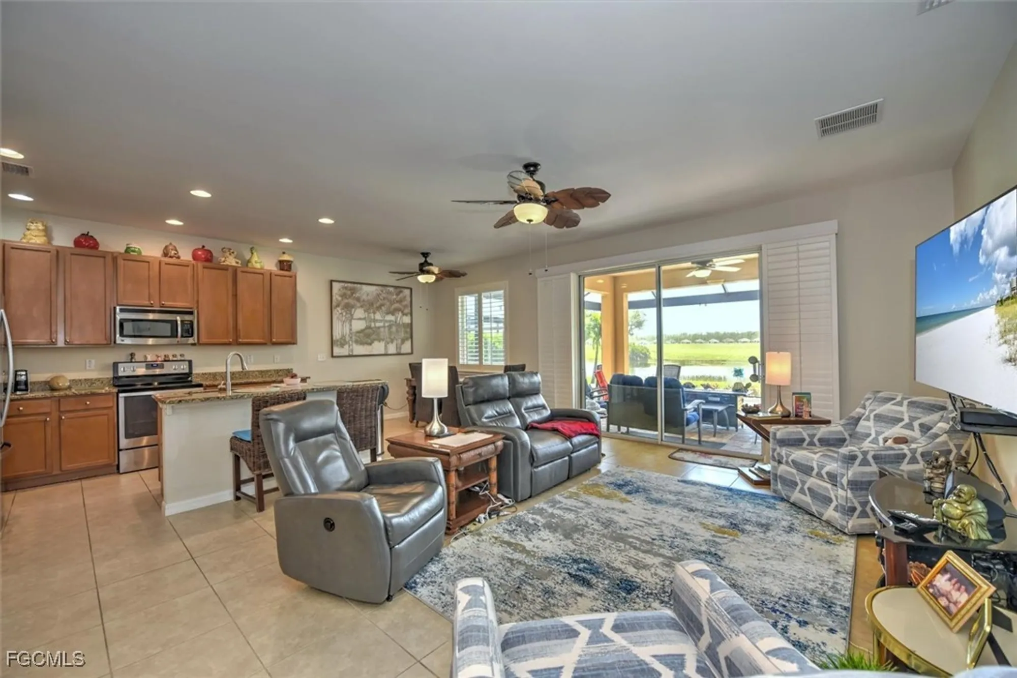 Property Slideshow image 4 of 34 | 3244 magnolia landing ln, North Fort Myers, FL, 33917