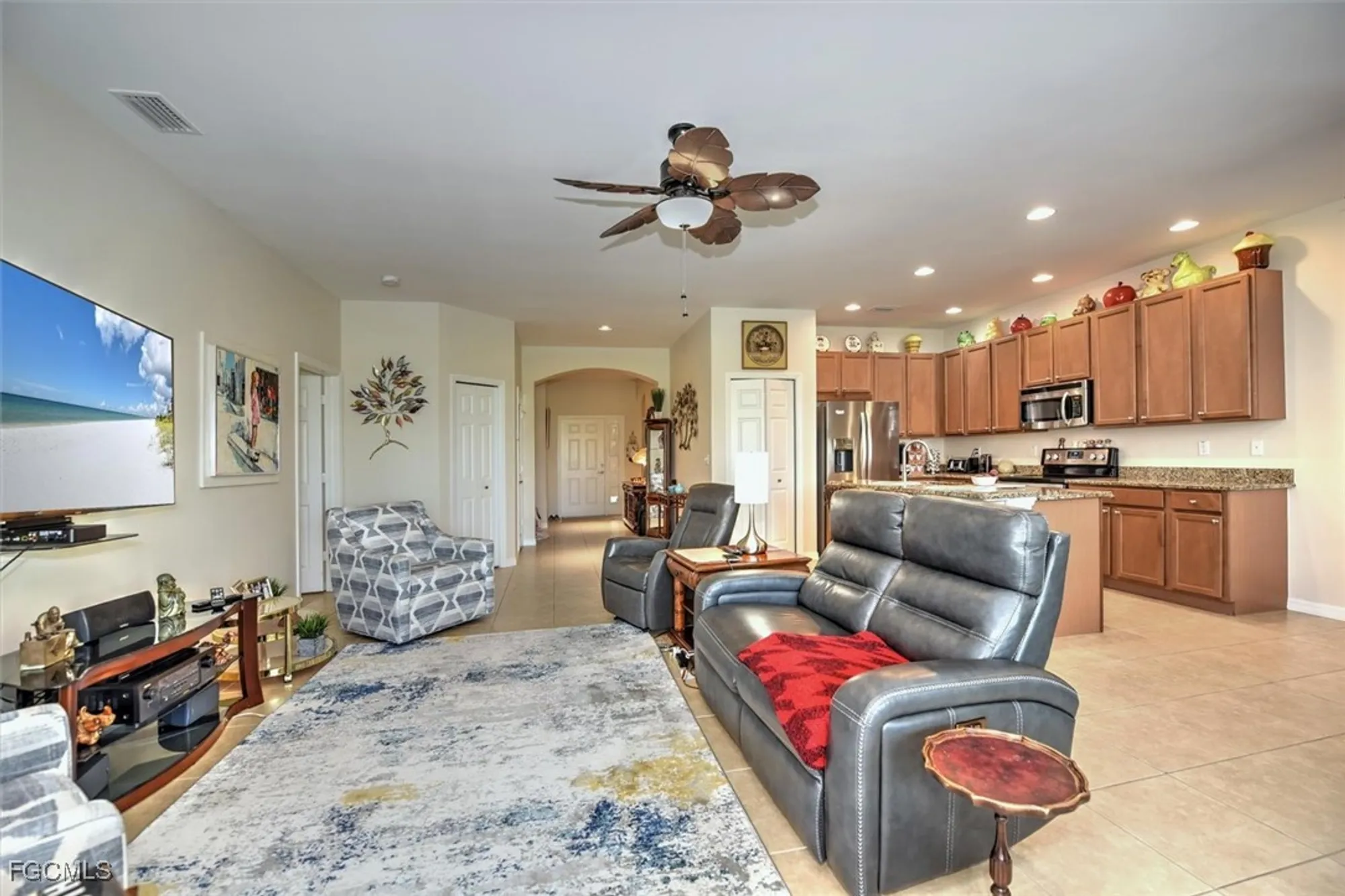 Property Slideshow image 6 of 34 | 3244 magnolia landing ln, North Fort Myers, FL, 33917