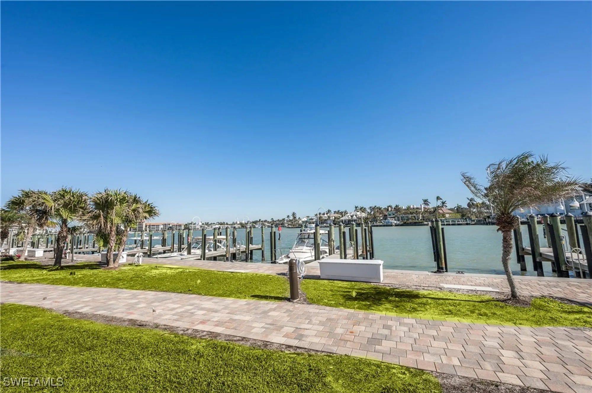 Property Slideshow image 36 of 38 | 2400 gulf shore blvd 501, Naples, FL, 34103