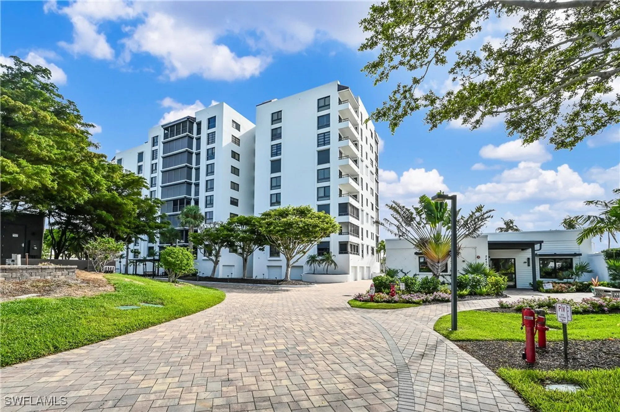 Property Slideshow image 37 of 38 | 2400 gulf shore blvd 501, Naples, FL, 34103