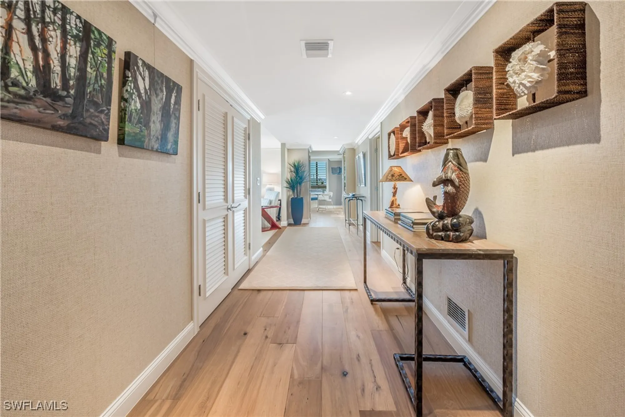 Property Slideshow image 4 of 38 | 2400 gulf shore blvd 501, Naples, FL, 34103