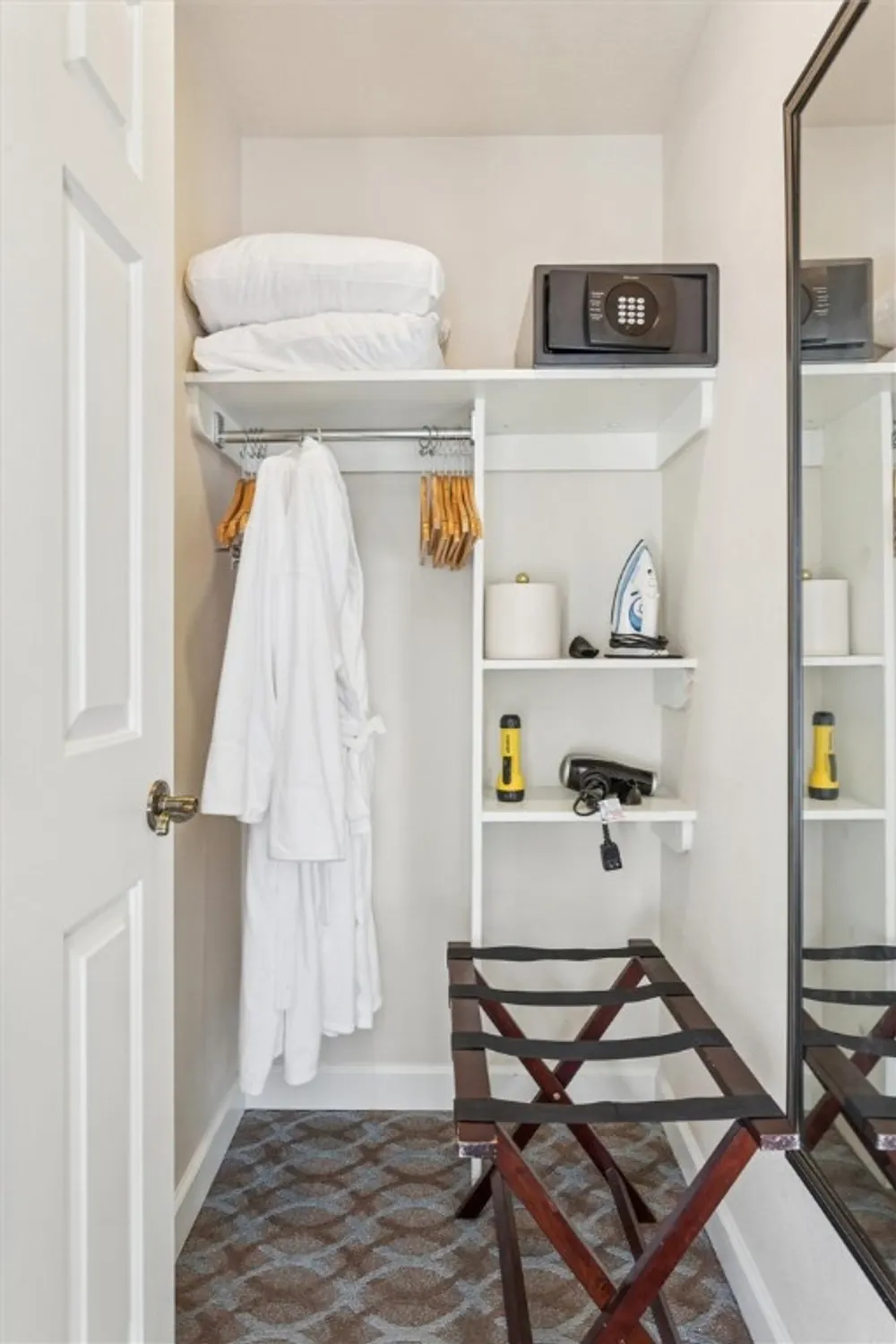 Property Slideshow image 15 of 41 | 122 pelhams ordinary, Williamsburg, VA, 23185