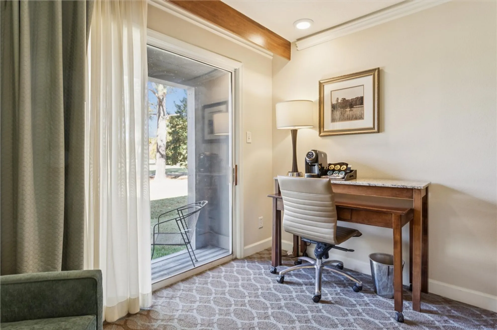 Property Slideshow image 24 of 41 | 122 pelhams ordinary, Williamsburg, VA, 23185