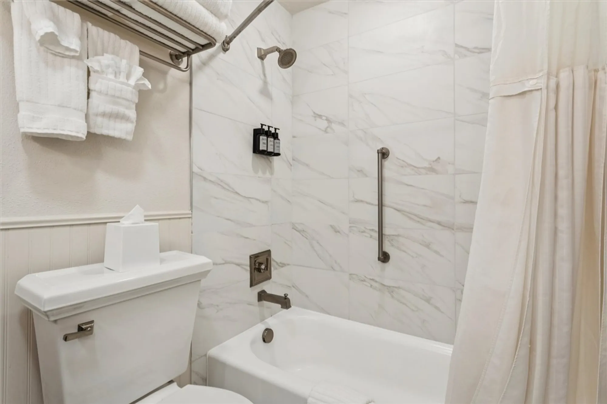 Property Slideshow image 25 of 41 | 122 pelhams ordinary, Williamsburg, VA, 23185