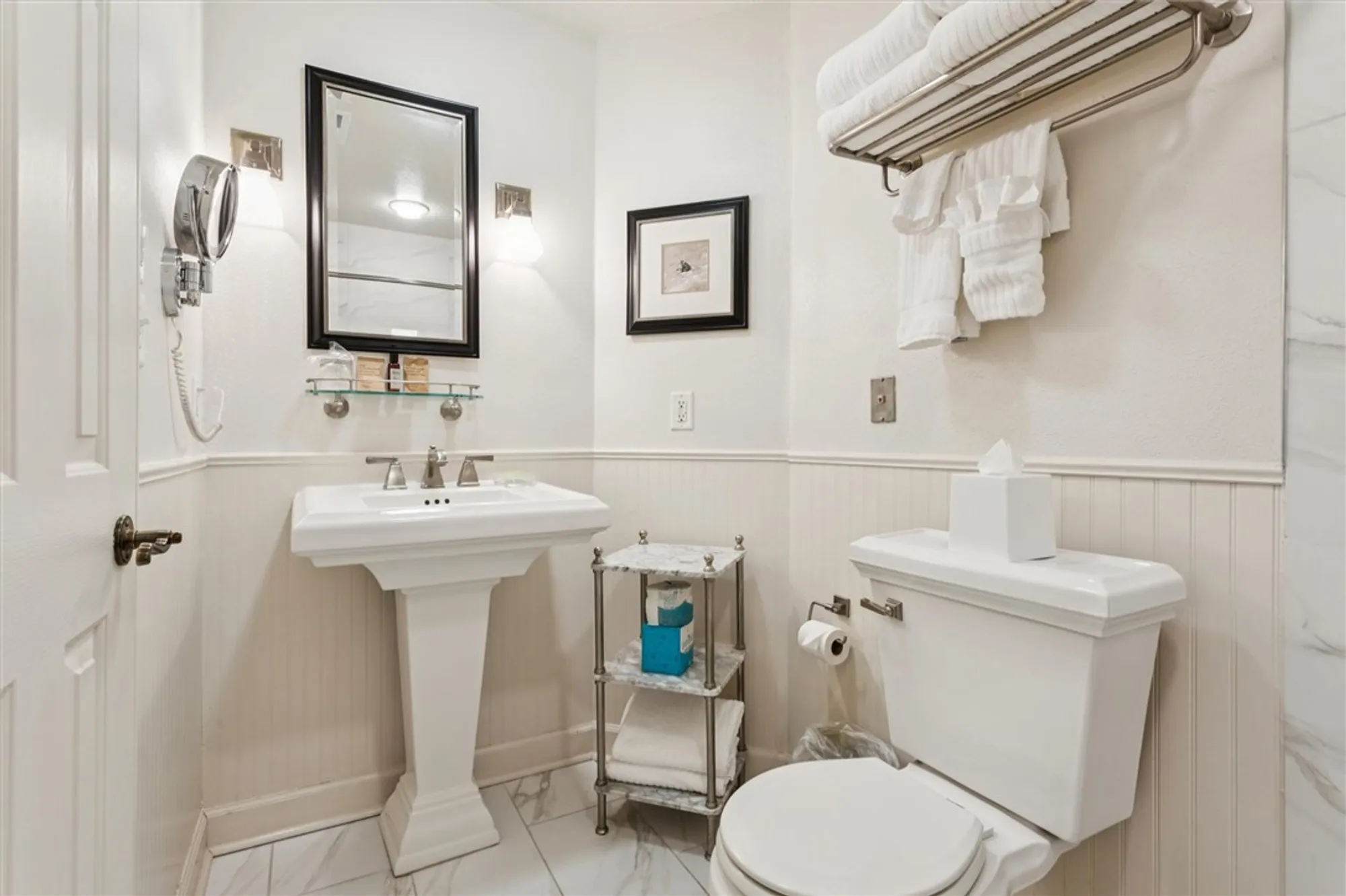 Property Slideshow image 26 of 41 | 122 pelhams ordinary, Williamsburg, VA, 23185