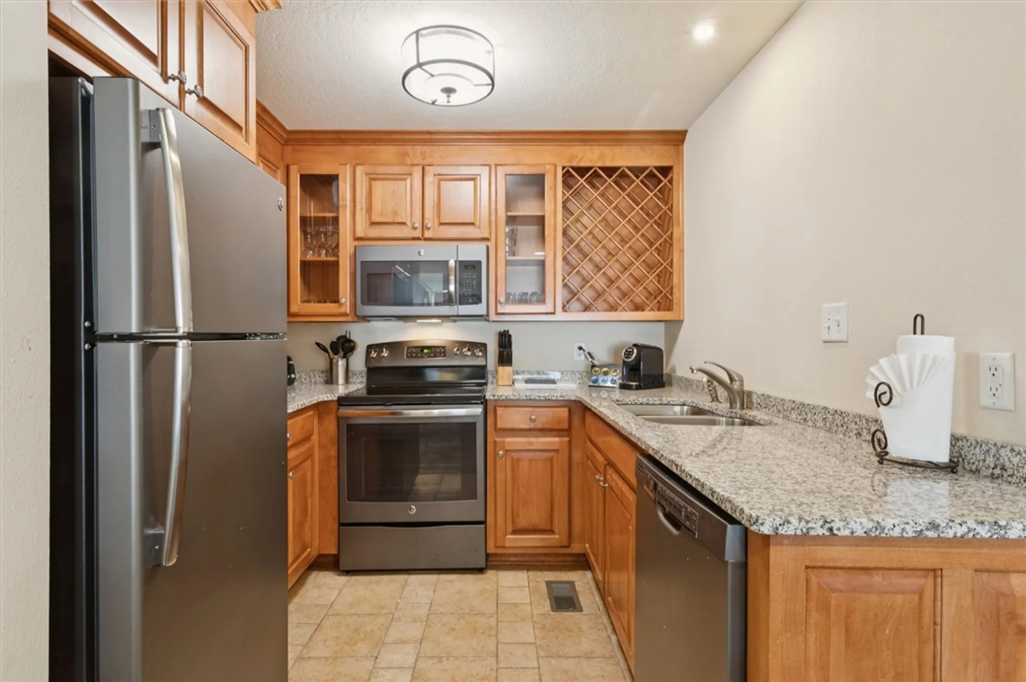 Property Slideshow image 8 of 41 | 122 pelhams ordinary, Williamsburg, VA, 23185