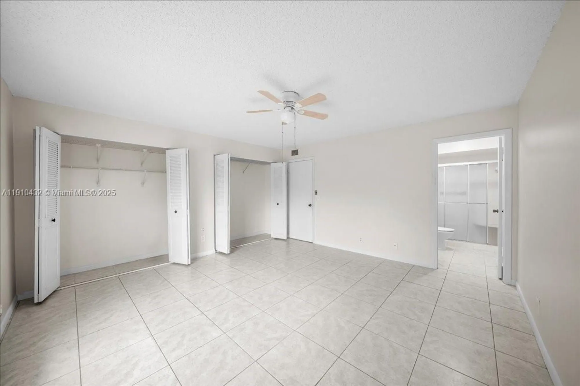Property Slideshow image 15 of 22 | 508 holyoke ln a, Lake Worth, FL, 33467