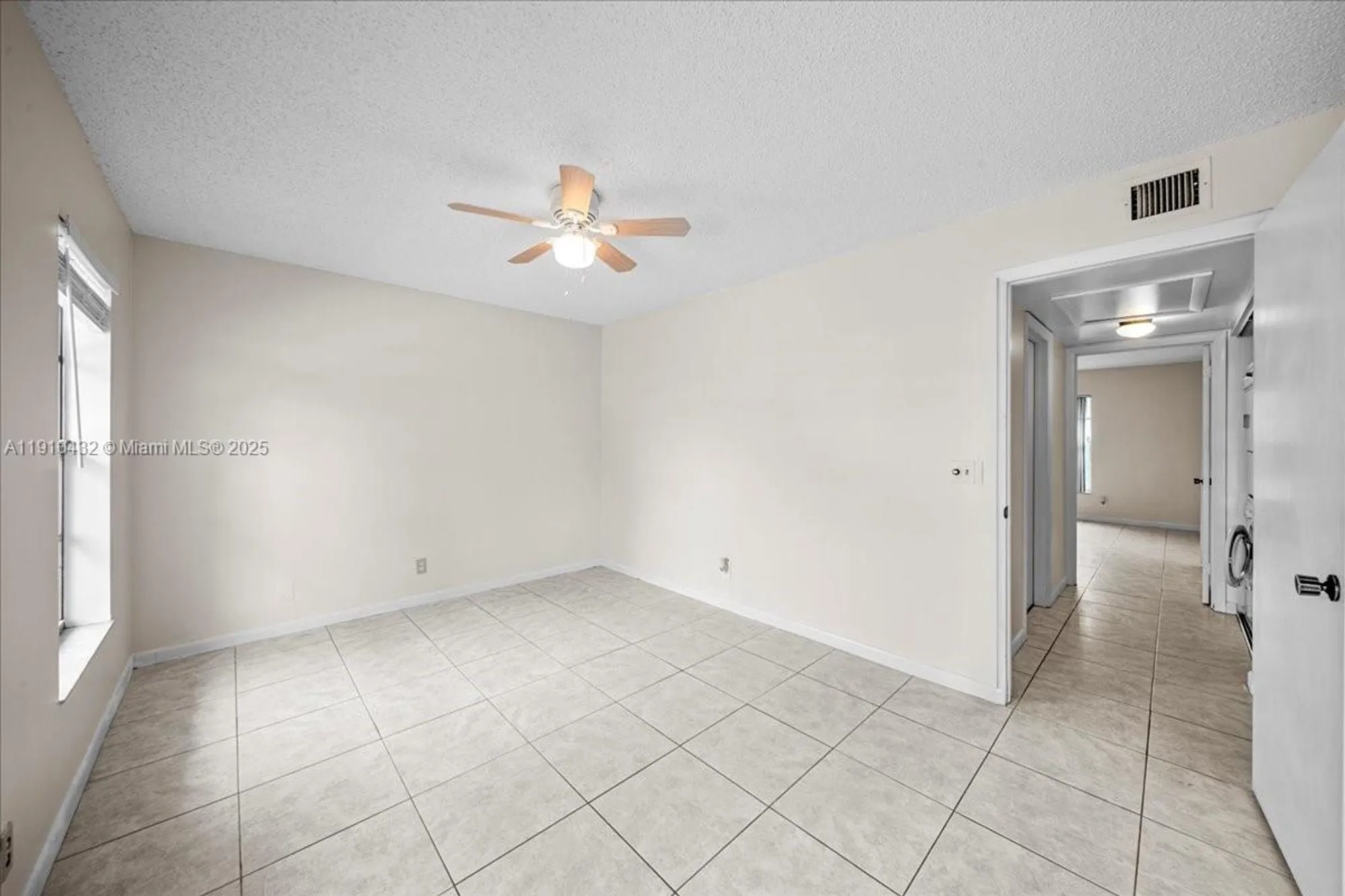 Property Slideshow image 11 of 22 | 508 holyoke ln a, Lake Worth, FL, 33467