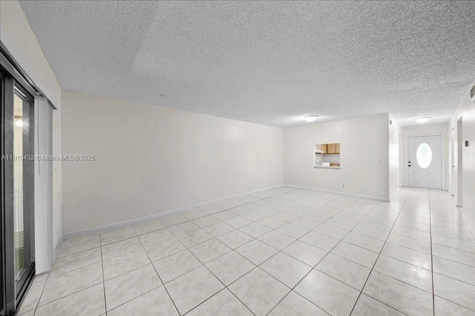 Property Slideshow image 7 of 22 | 508 holyoke ln a, Lake Worth, FL, 33467