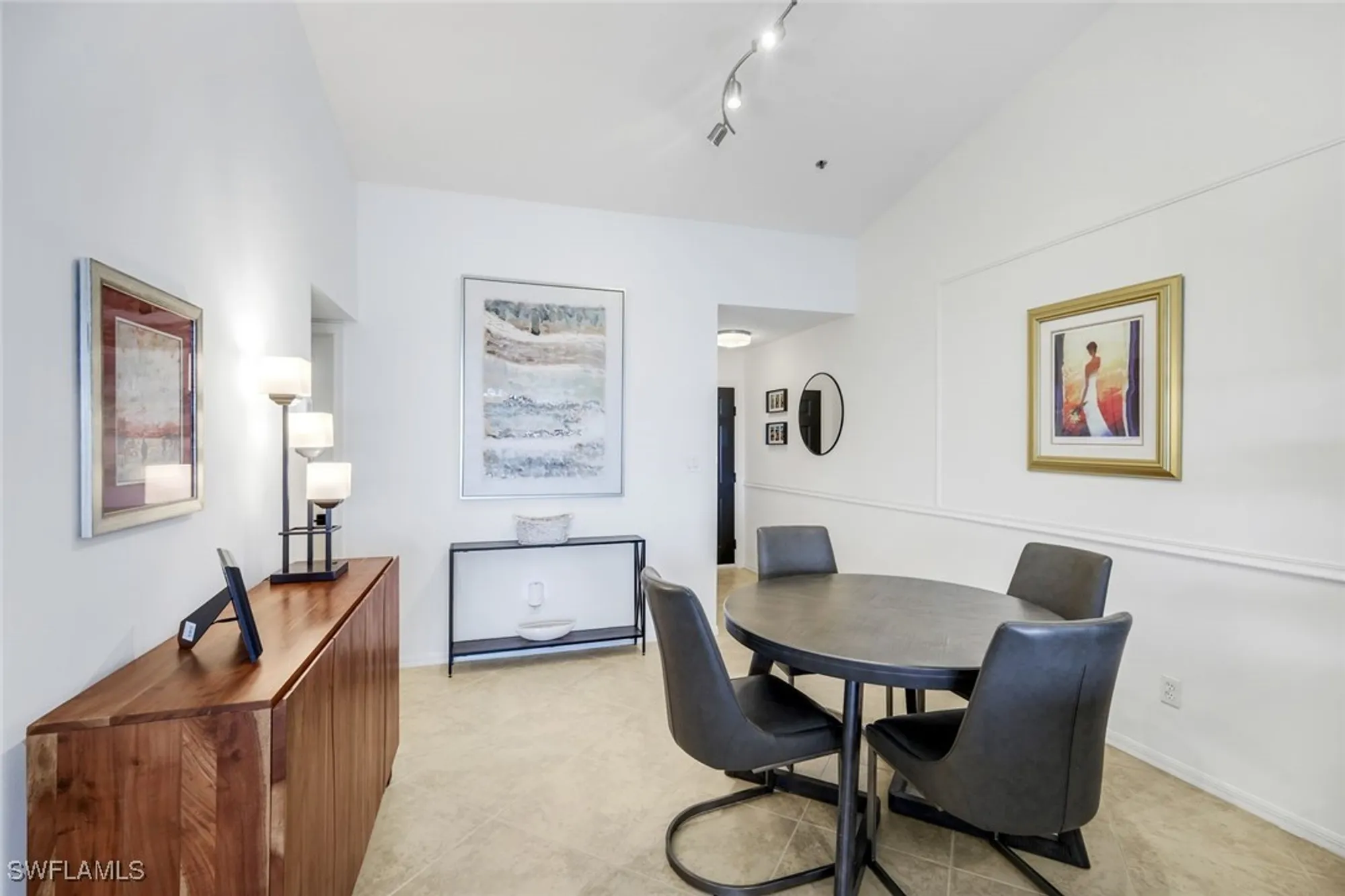 Property Slideshow image 13 of 50 | 4130 bayhead dr 303, Bonita Springs, FL, 34134