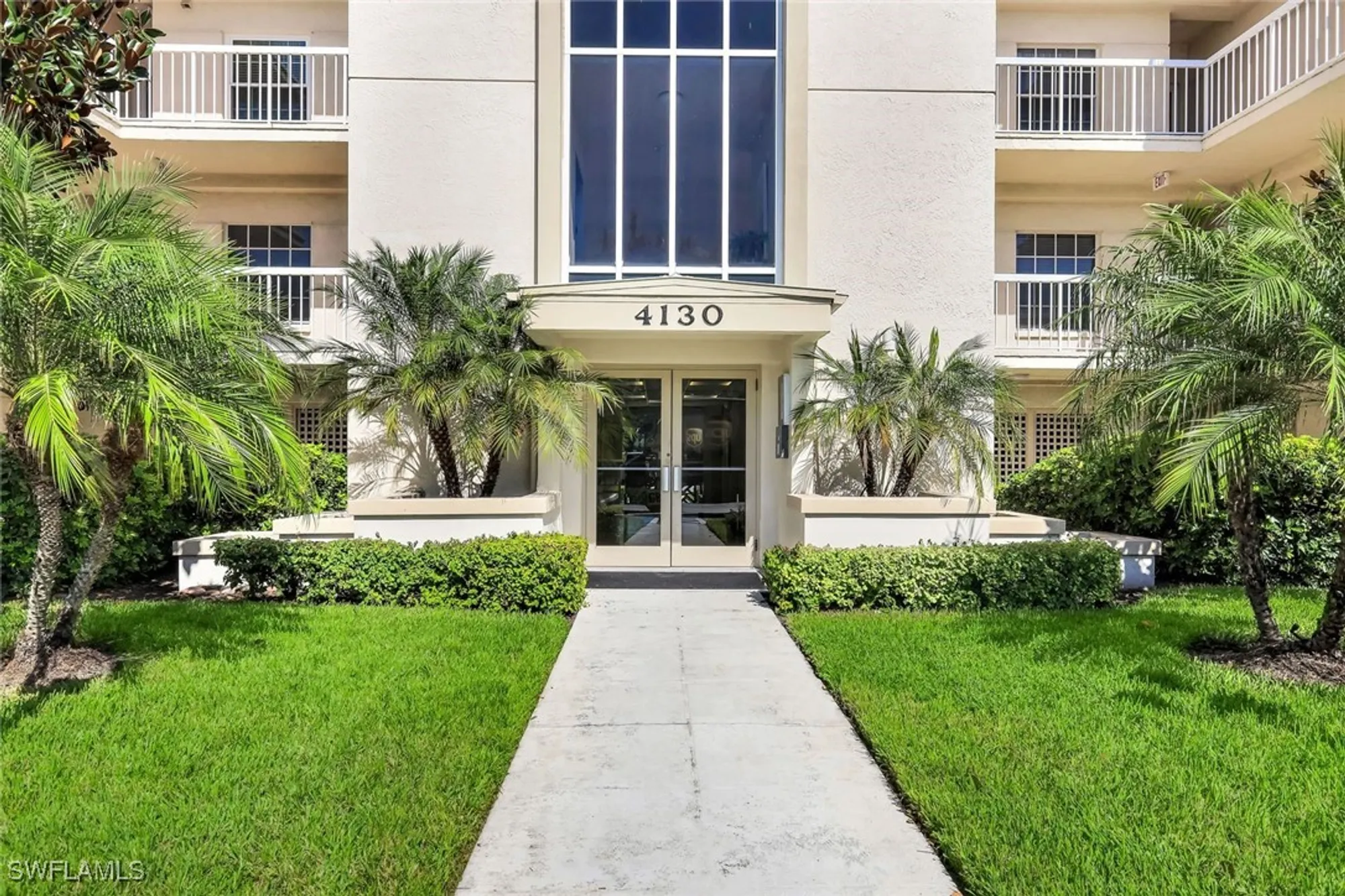 Property Slideshow image 24 of 50 | 4130 bayhead dr 303, Bonita Springs, FL, 34134