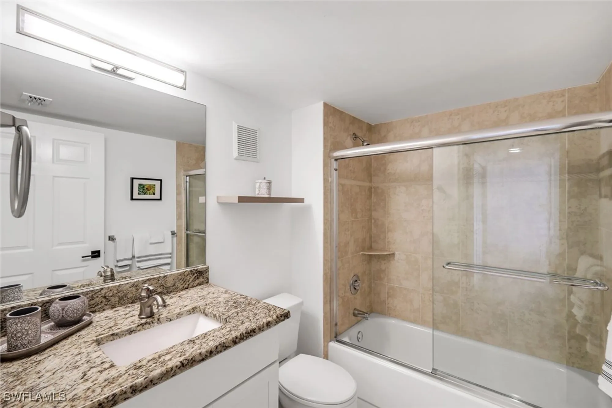 Property Slideshow image 20 of 50 | 4130 bayhead dr 303, Bonita Springs, FL, 34134