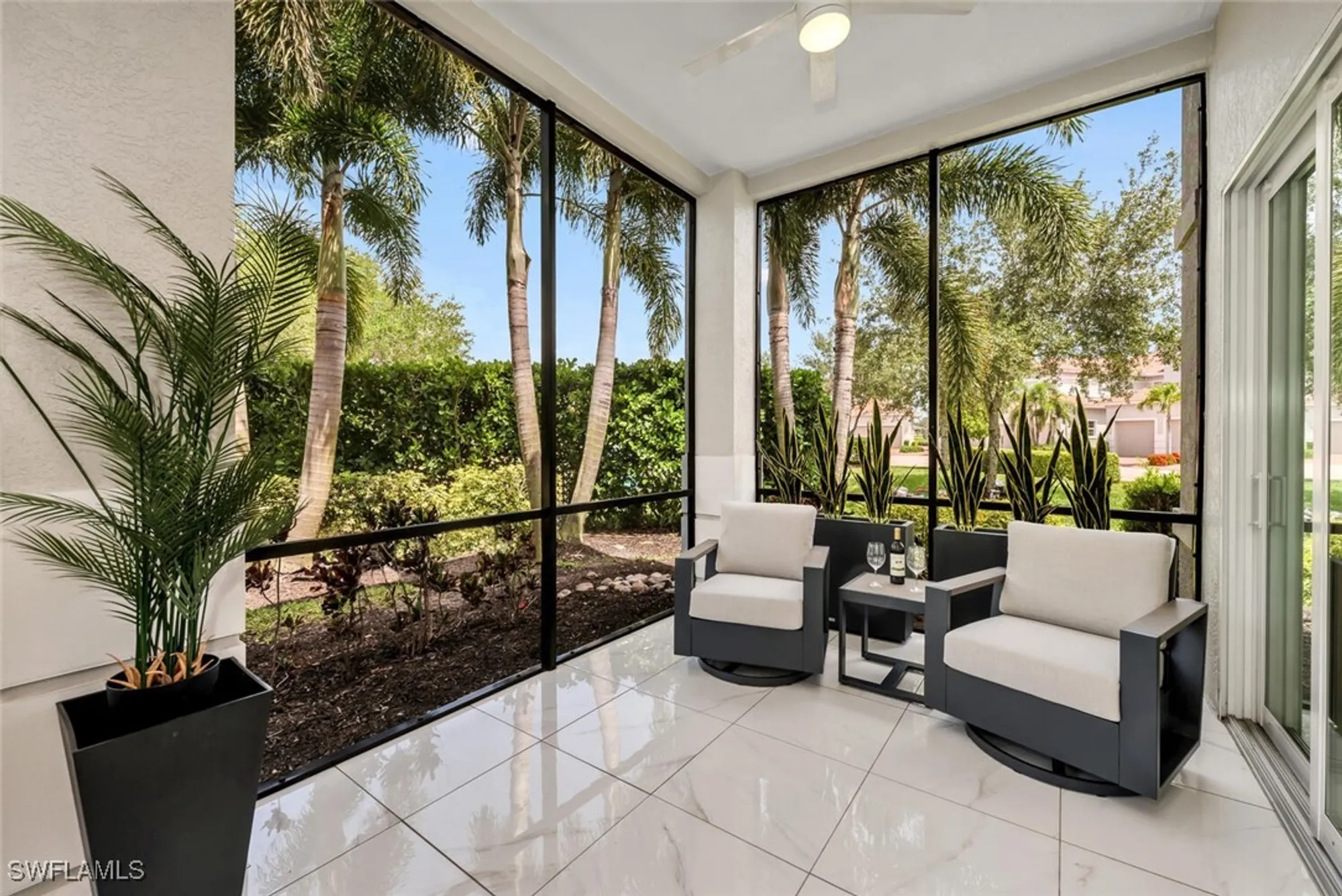 Property Slideshow image 17 of 30 | 605 el camino real unit 102, Naples, FL, 34119