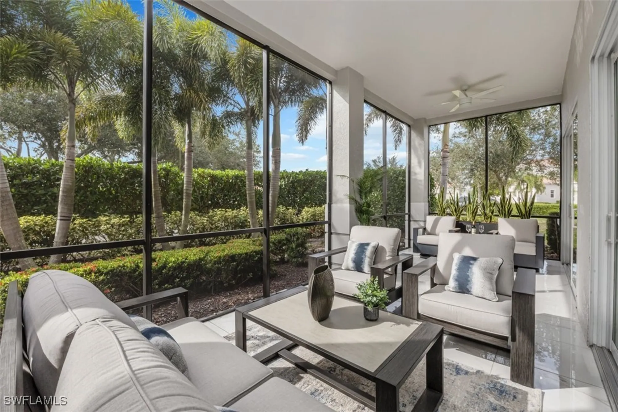 Property Slideshow image 18 of 30 | 605 el camino real unit 102, Naples, FL, 34119