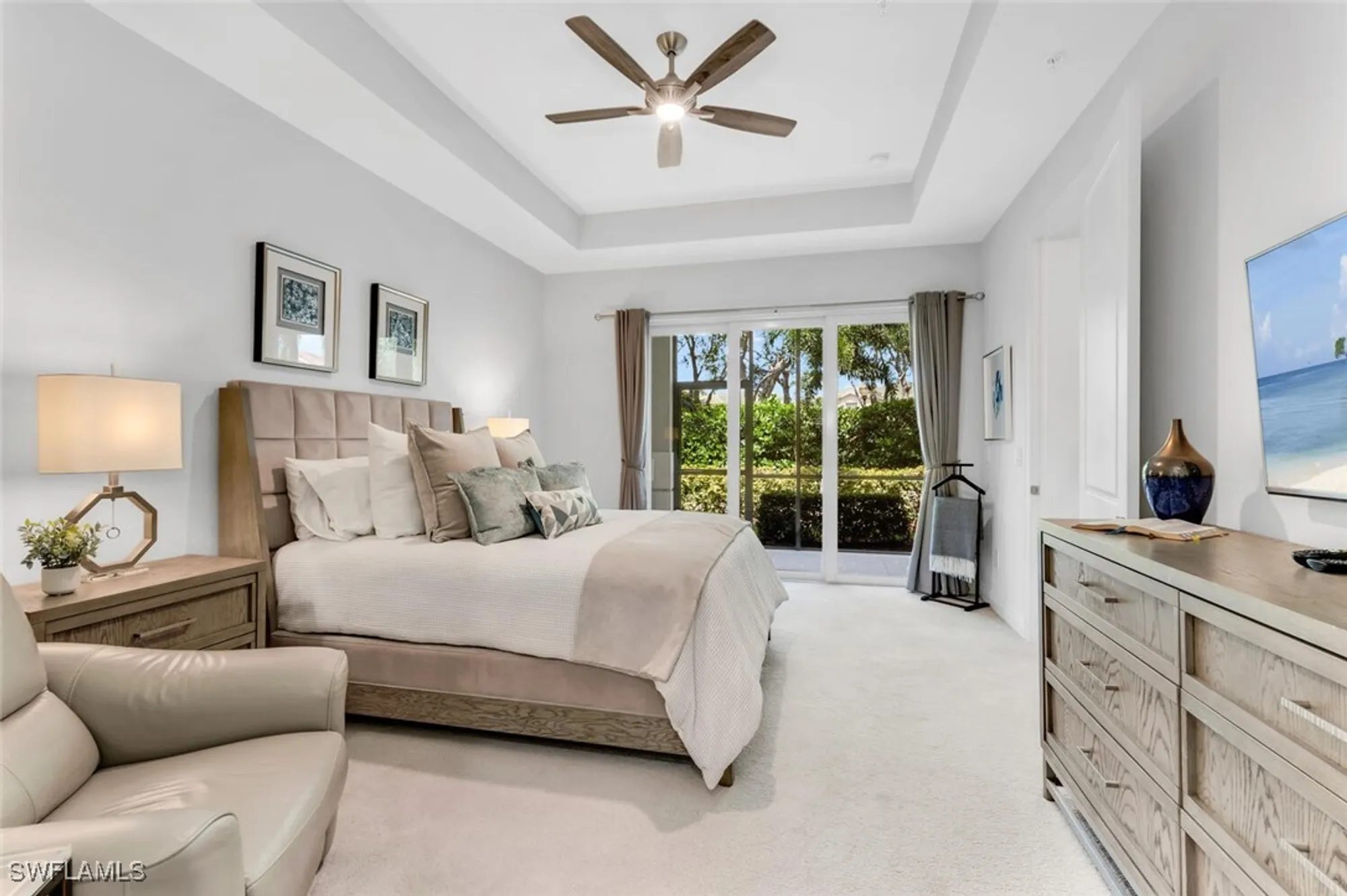 Property Slideshow image 11 of 30 | 605 el camino real unit 102, Naples, FL, 34119